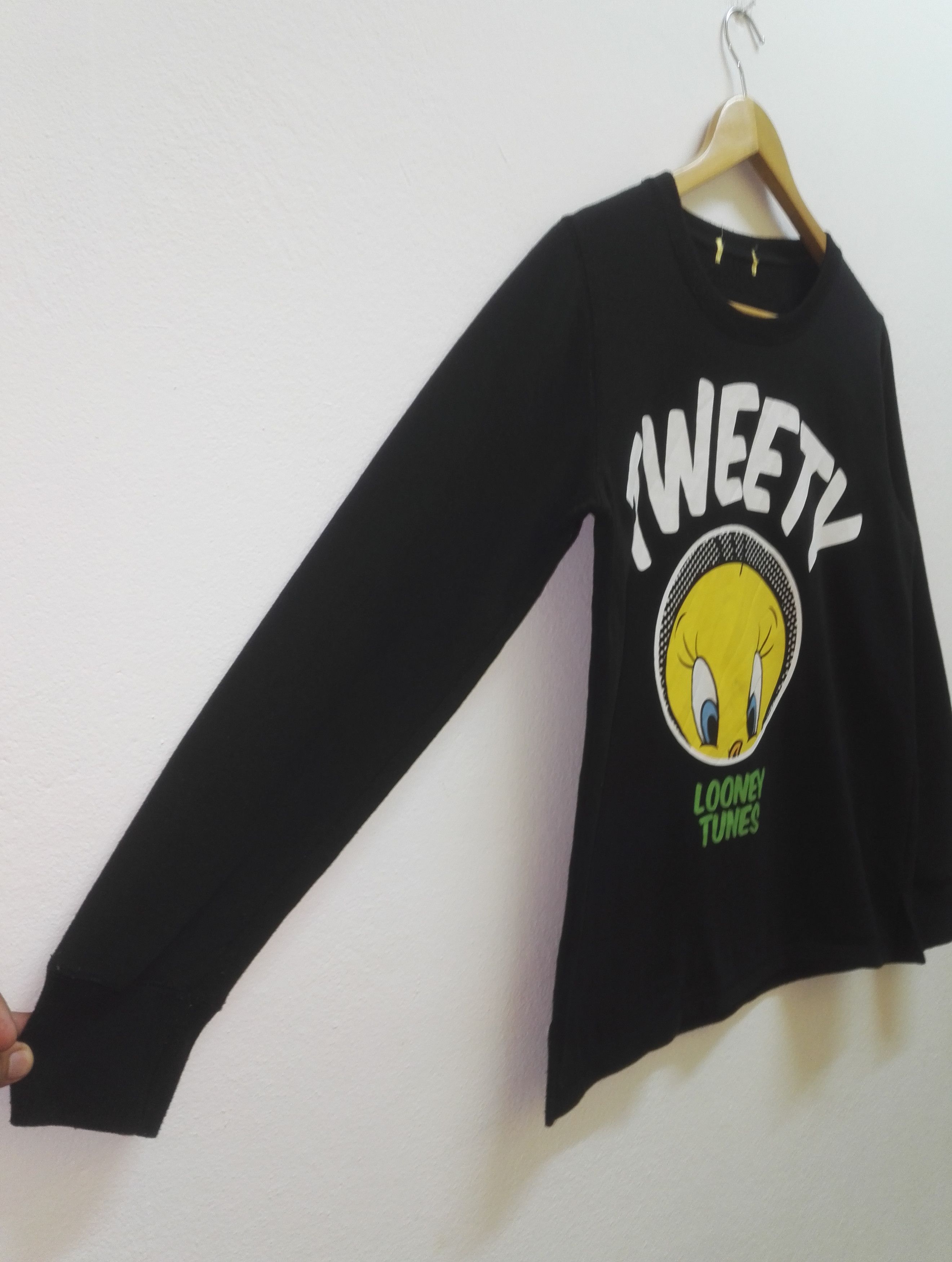 Japanese Brand Tweety Warner Bros Looney Tunes and Merrie Melodies Series Size L / US 10 / IT 46 - 3 Thumbnail