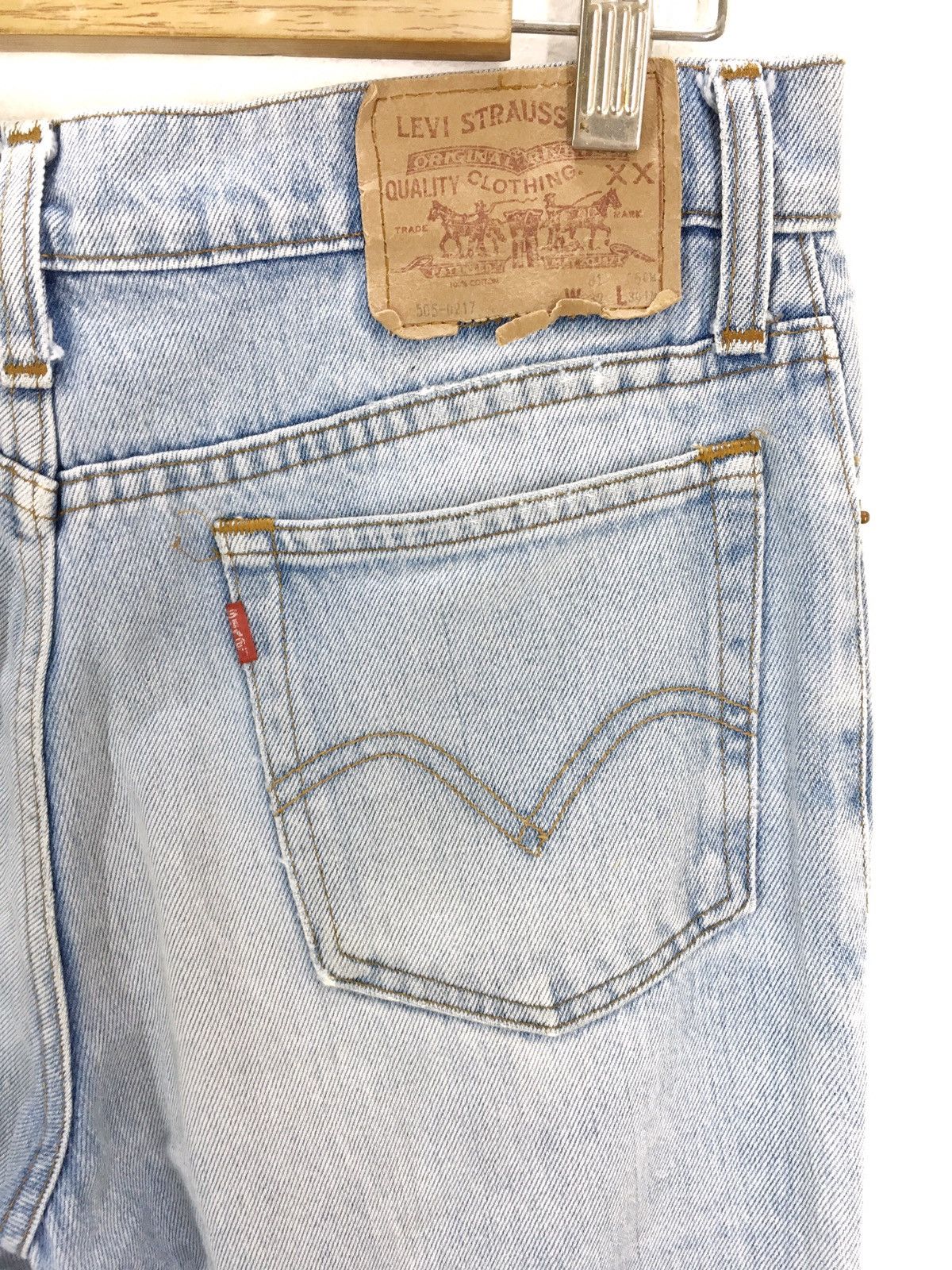Levi's Vintage Clothing Vintage LEVIS Light Wash Denim Jeans Size US 30 / EU 46 - 11 Thumbnail