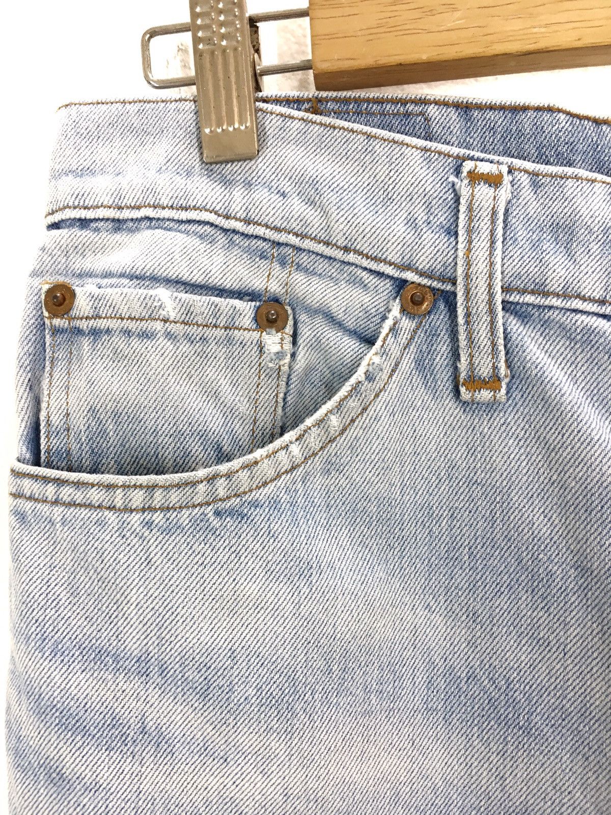 Levi's Vintage Clothing Vintage LEVIS Light Wash Denim Jeans Size US 30 / EU 46 - 6 Thumbnail