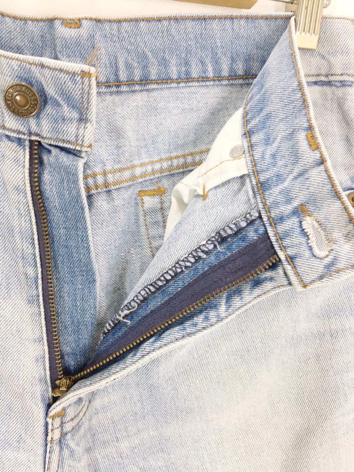 Levi's Vintage Clothing Vintage LEVIS Light Wash Denim Jeans Size US 30 / EU 46 - 15 Thumbnail