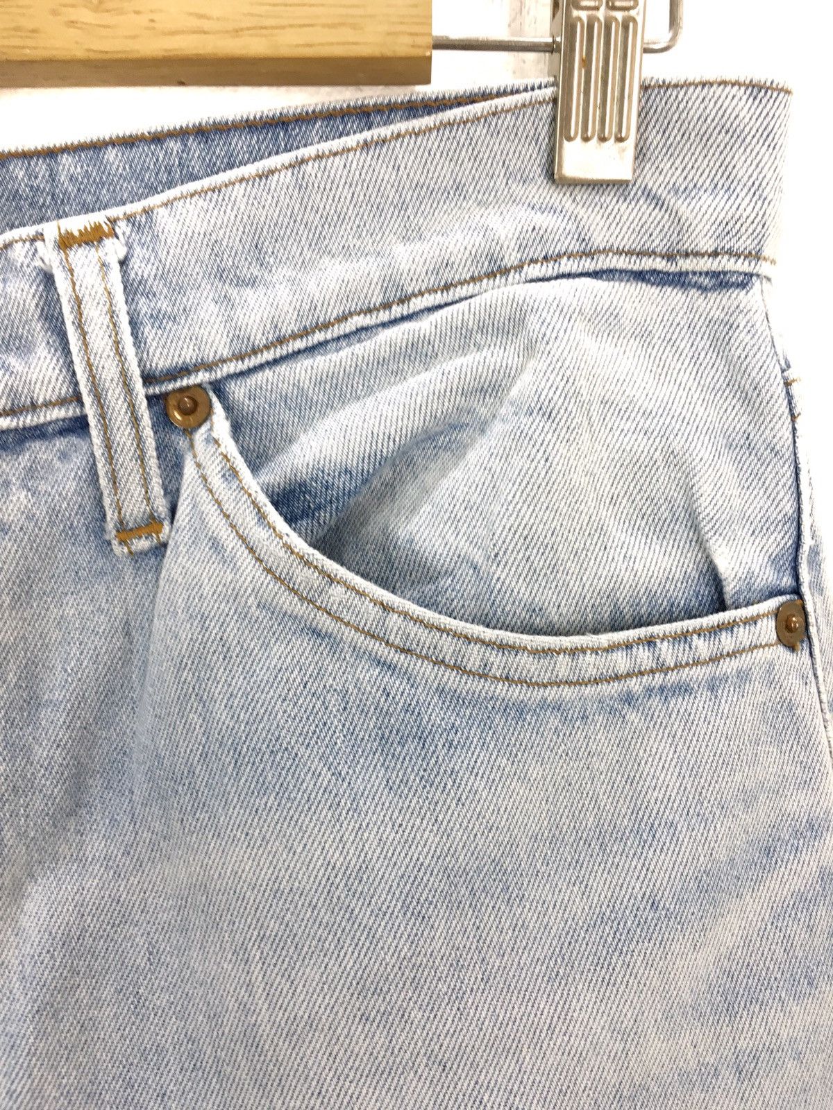 Levi's Vintage Clothing Vintage LEVIS Light Wash Denim Jeans Size US 30 / EU 46 - 7 Thumbnail