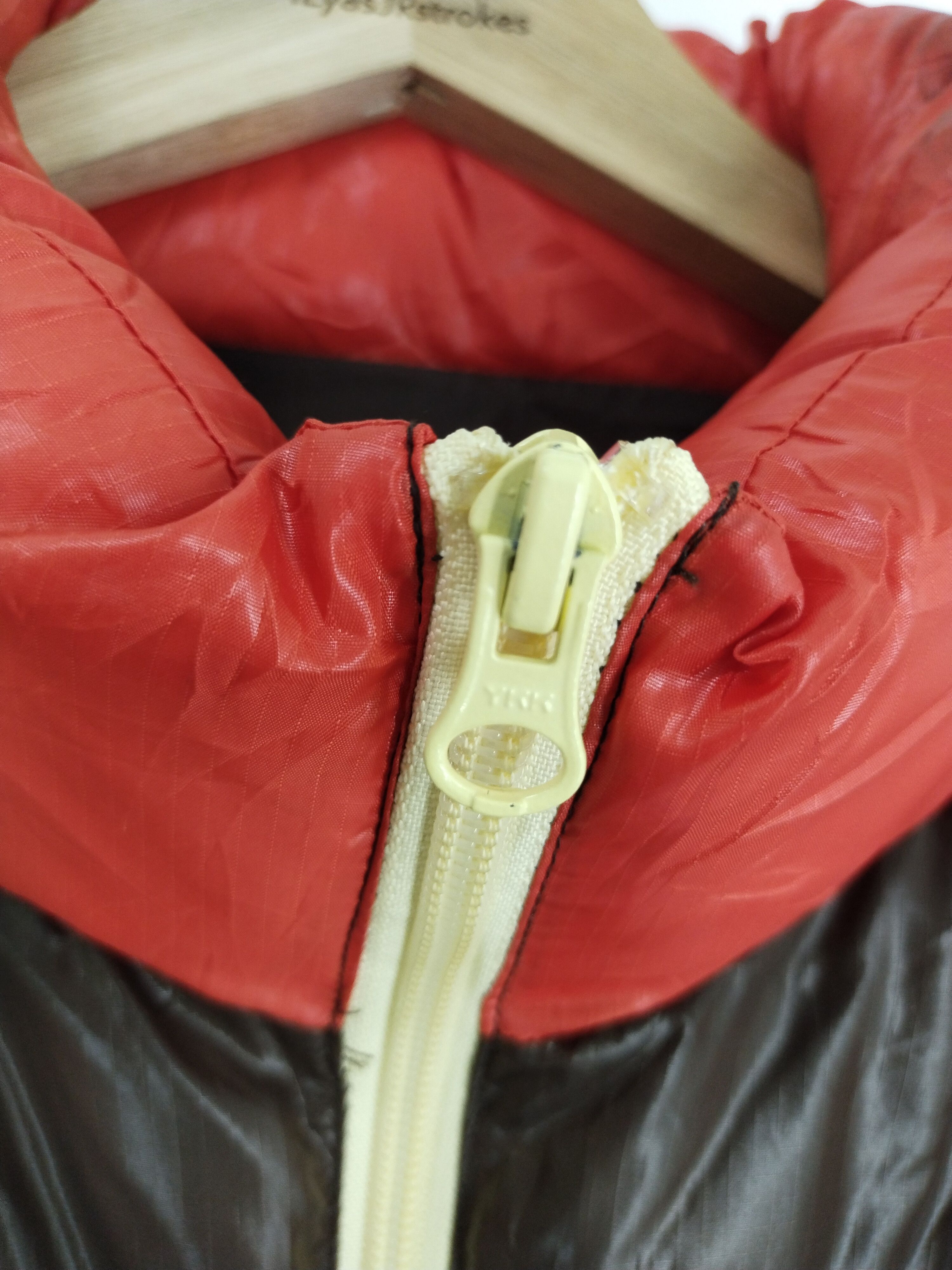 Body Glove VINTAGE 2007 BODY GLOVE INTERNATIONAL PUFFER JACKET Size US S / EU 44-46 / 1 - 9 Thumbnail