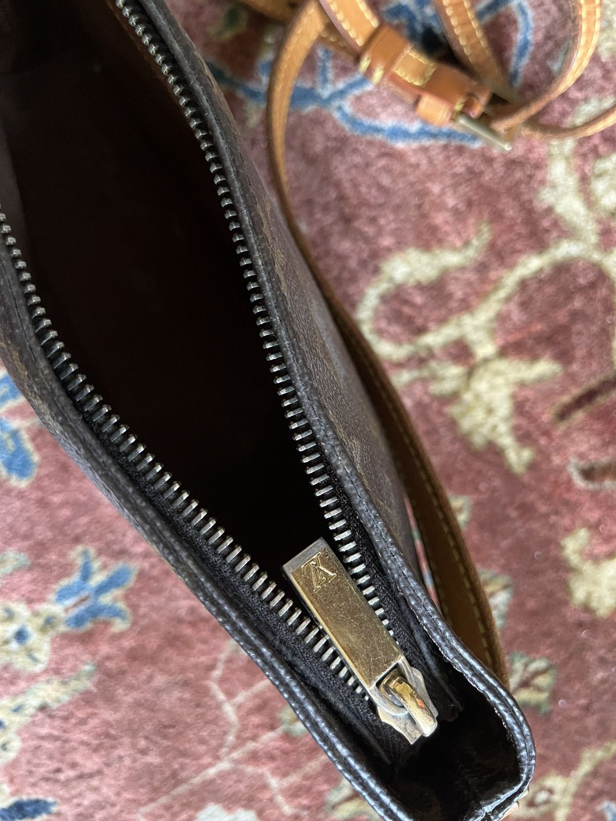 Louis Vuitton Trotteur Vintage Brown Monogram Canvas Cross