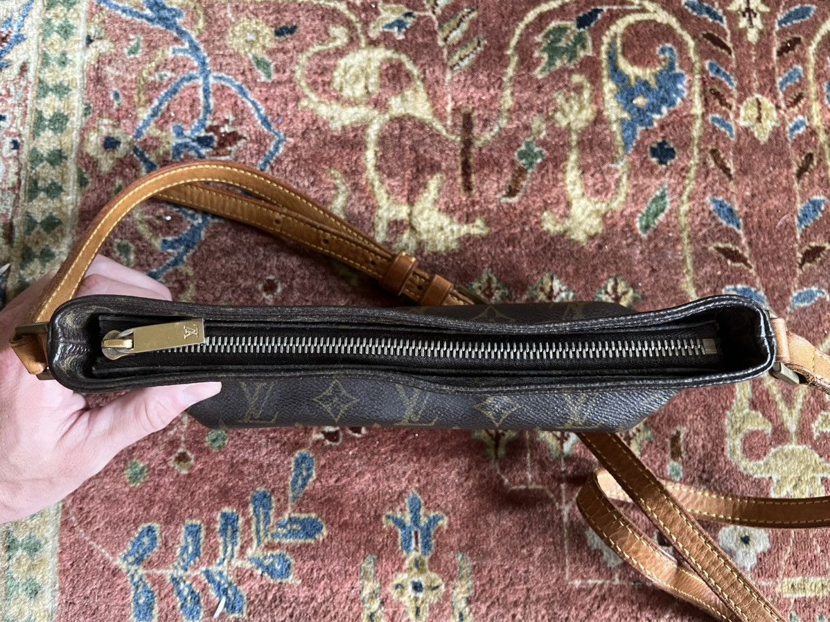 Louis Vuitton Trotteur Vintage Brown Monogram Canvas Cross