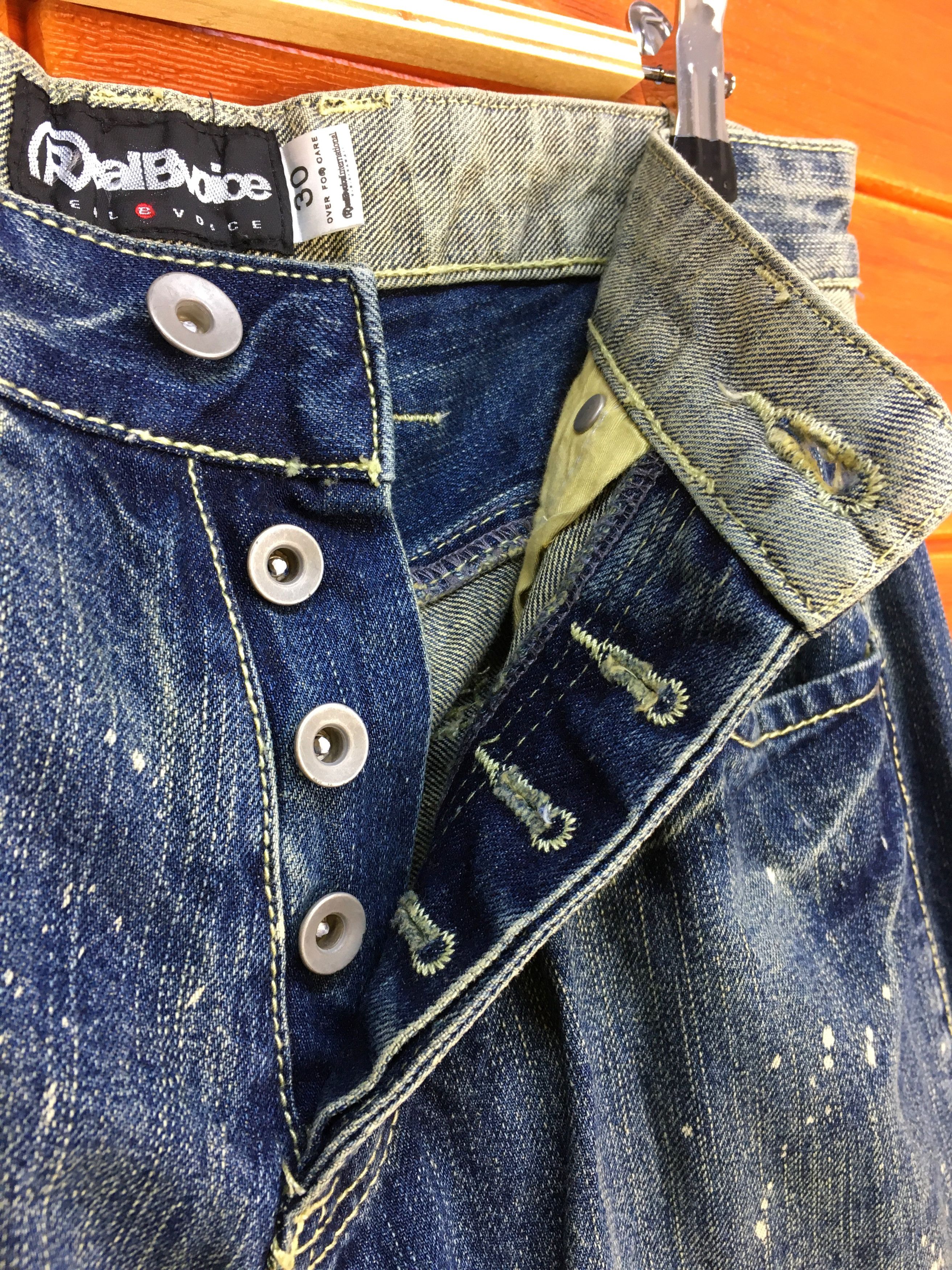 Japanese Brand REALBVOICE Paint Buckle Back Denim Jeans Size US 31 - 15 Thumbnail