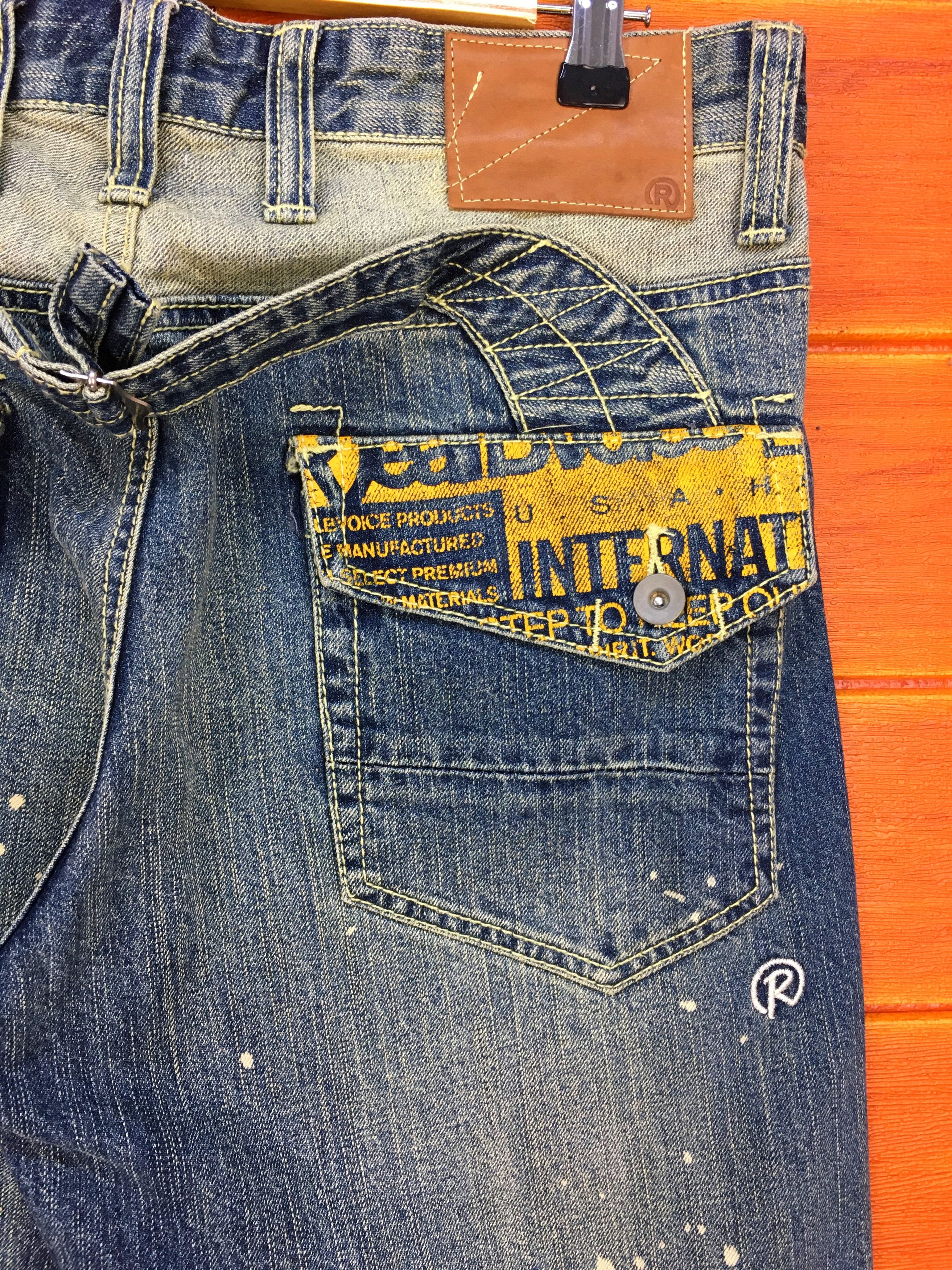 Japanese Brand REALBVOICE Paint Buckle Back Denim Jeans Size US 31 - 4 Thumbnail