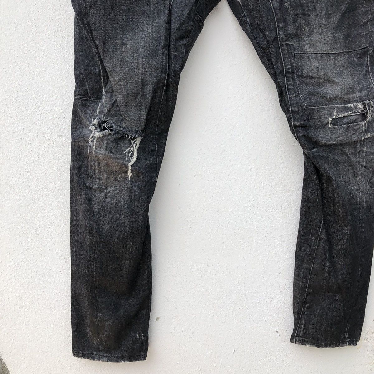 Dsquared2 DSQUARED2 DISTESSED DENIM SKINNY Size US 33 - 7 Thumbnail