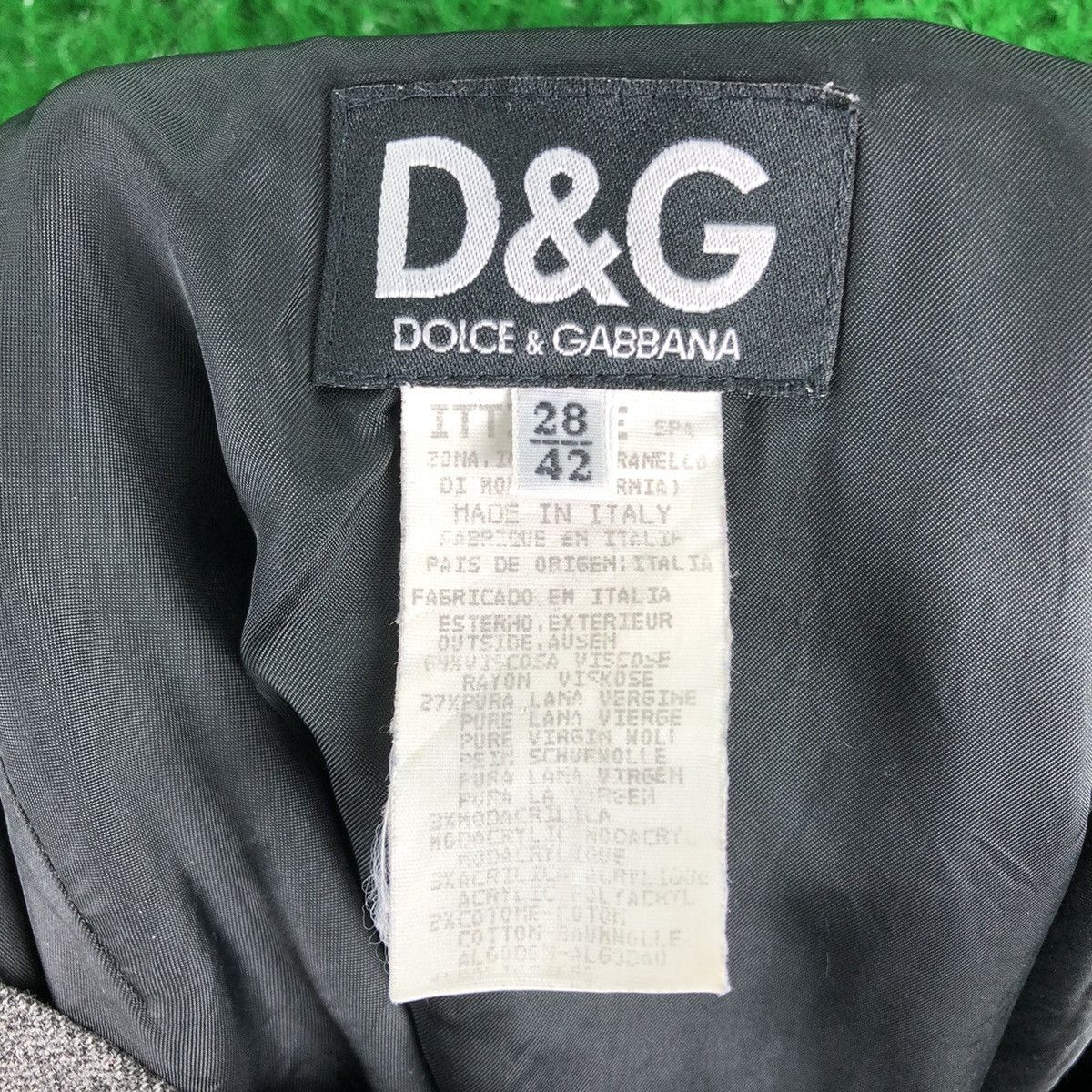 Dolce & Gabbana D&G Dolce & Gabbana Grey Mini Skirt Size 27" / US 4 / IT 40 - 11 Thumbnail