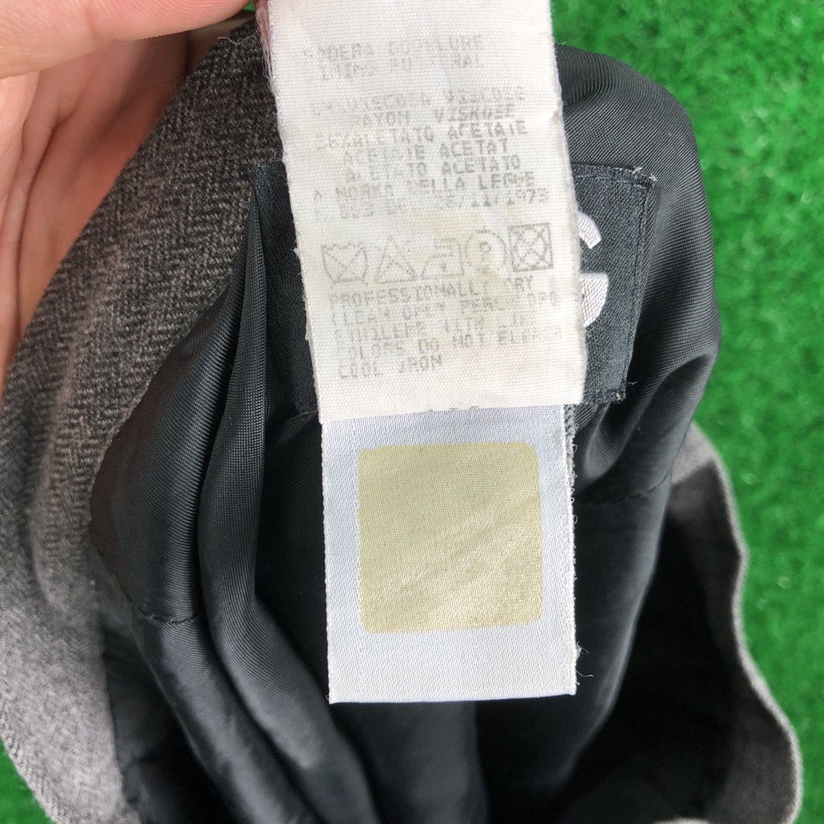Dolce & Gabbana D&G Dolce & Gabbana Grey Mini Skirt Size 27" / US 4 / IT 40 - 14 Thumbnail