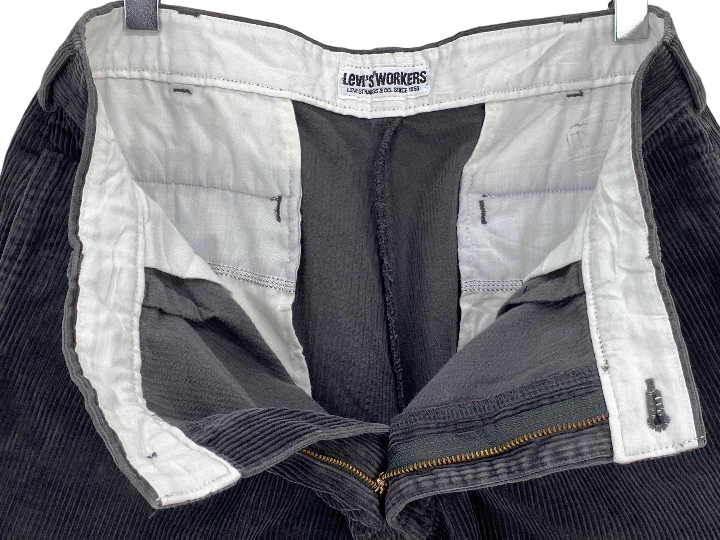 Levi's Levi’s Vintage Clothing 90s Corduroy Pants — Made in Japan Size US 34 / EU 50 - 10 Thumbnail