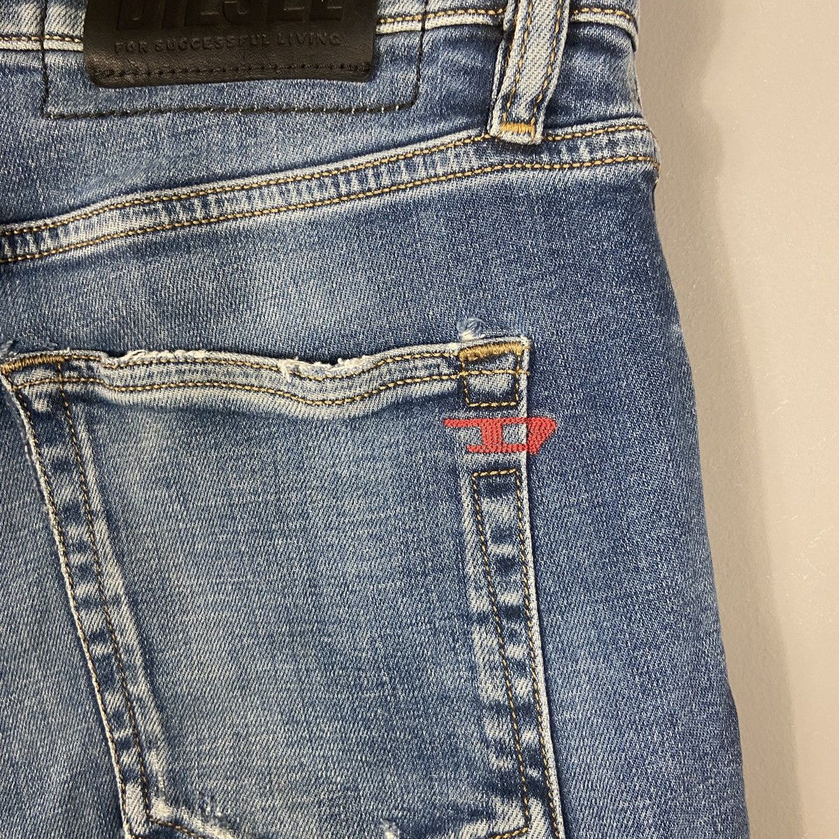 Diesel × Vintage Diesel D-Strukt Y2K Slim jeans Size US 33 - 12 Thumbnail