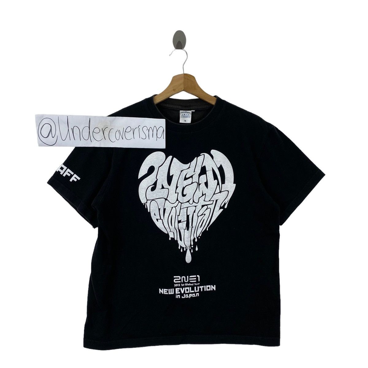 2ne1 サインTシャツ2012 NEW EVOLUTION IN JAPAN