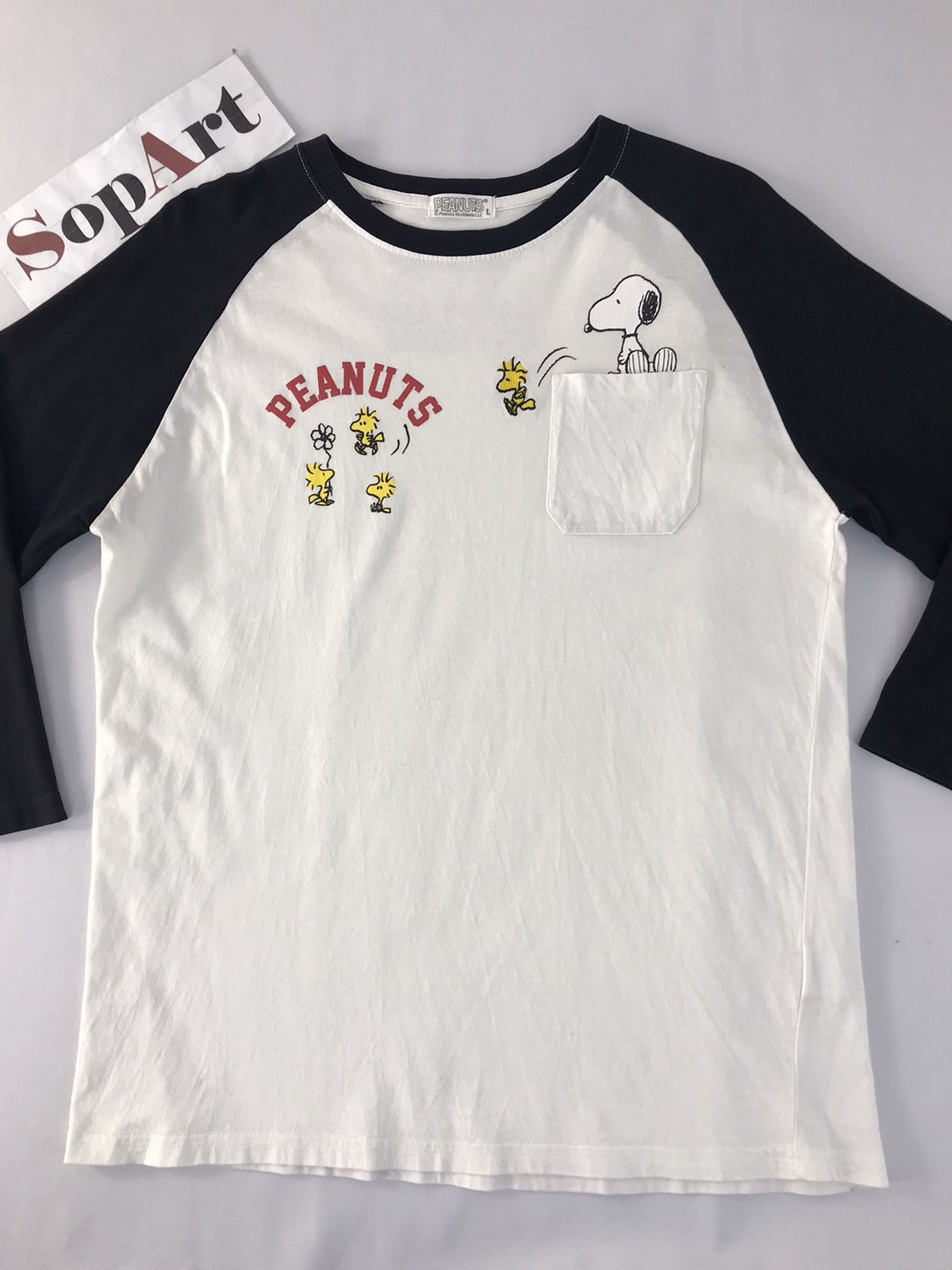 Anime Vintage Snoopy And His Friends Singgle Pocket Style Size US M / EU 48-50 / 2 - 3 Thumbnail