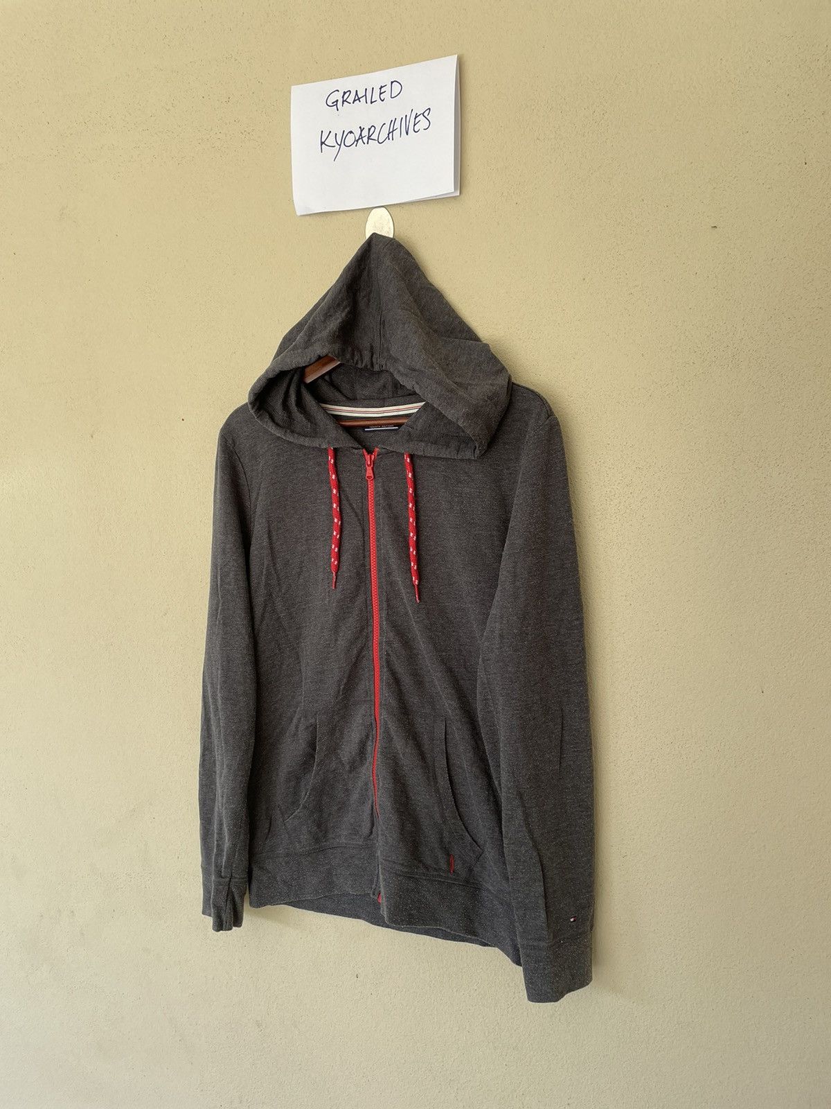 Tommy Hilfiger TOMMY HILFIGER HOODIE Size US M / EU 48-50 / 2 - 2 Thumbnail