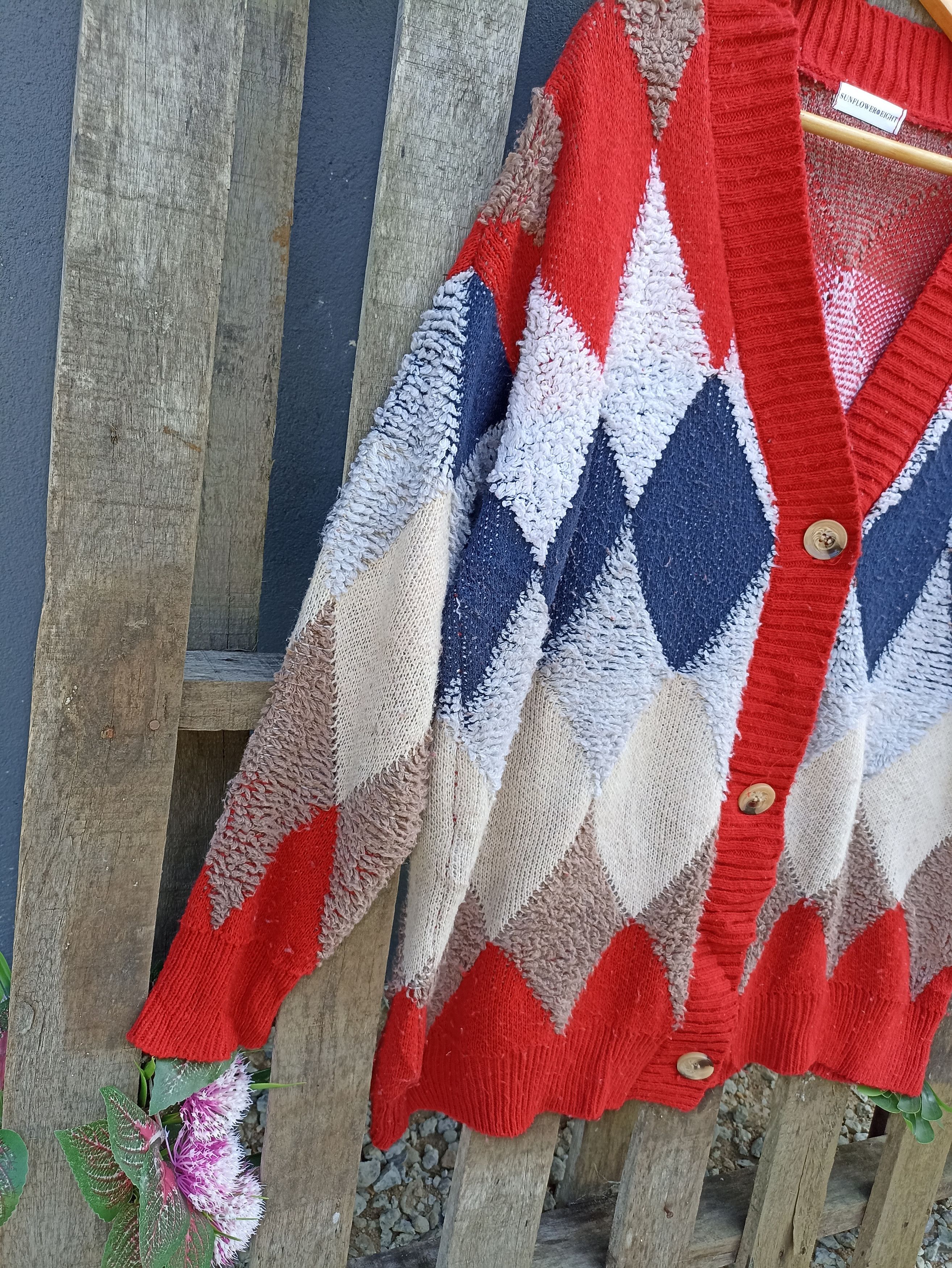 Japanese Brand Vintage Sunflower Knitted Cardigan Sweater Size US L / EU 52-54 / 3 - 4 Thumbnail