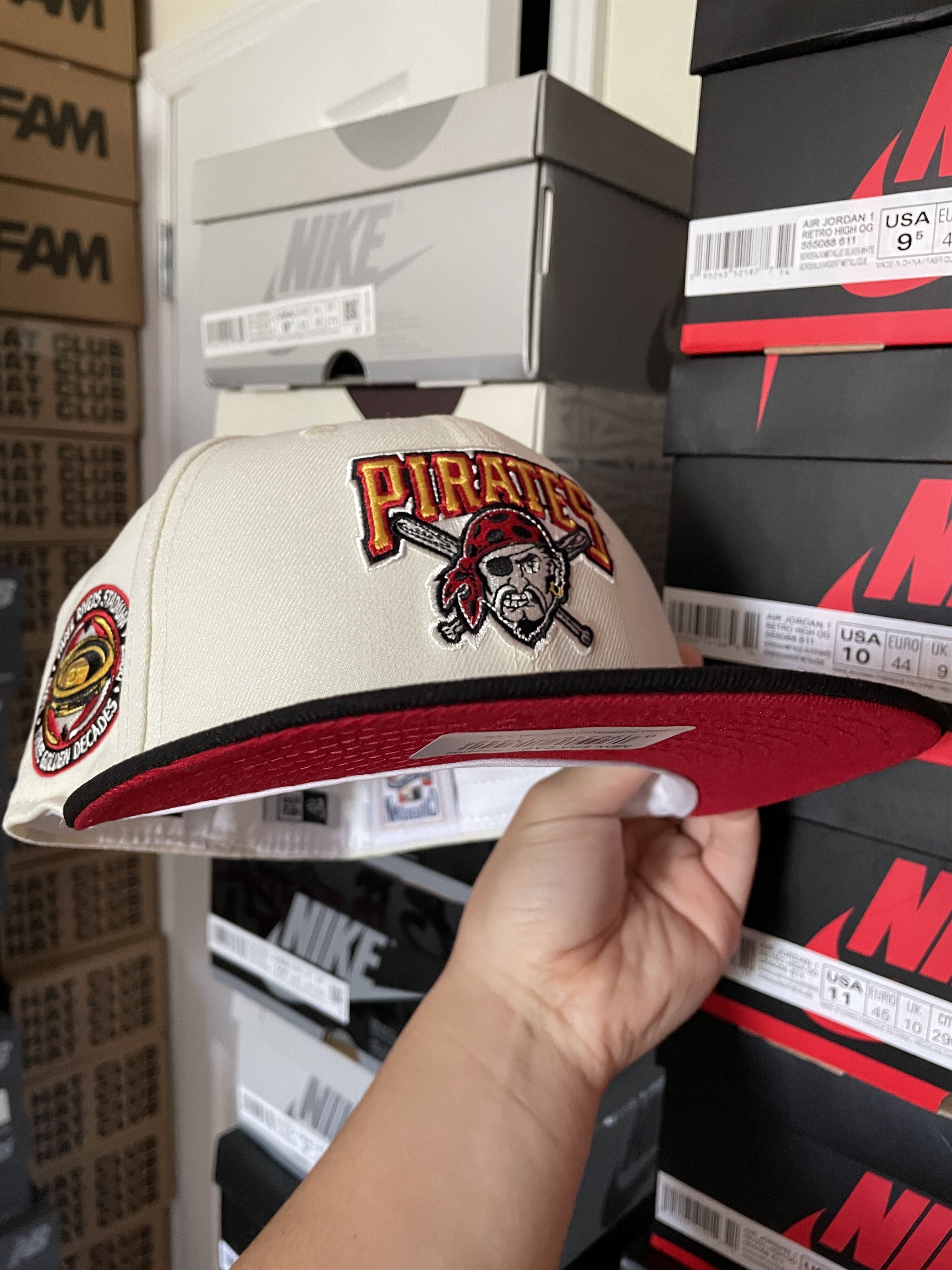 MLB × New Era White Black Red Pittsburgh Pirates 7 1/8 Two 2 Tone Topperz Size ONE SIZE - 7 Thumbnail