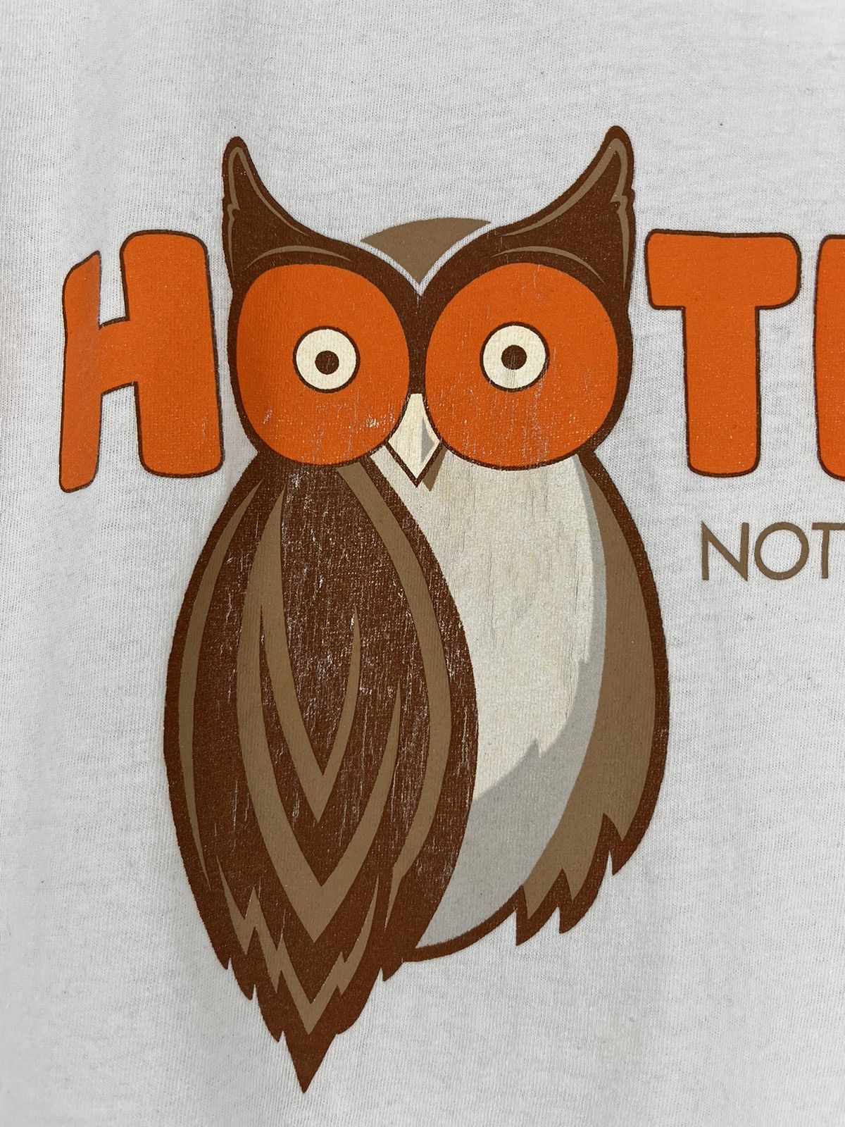 Band Tees × Vintage Vintage Y2K Hooters "Nottingham United Kingdom" Band tee Size US M / EU 48-50 / 2 - 5 Thumbnail