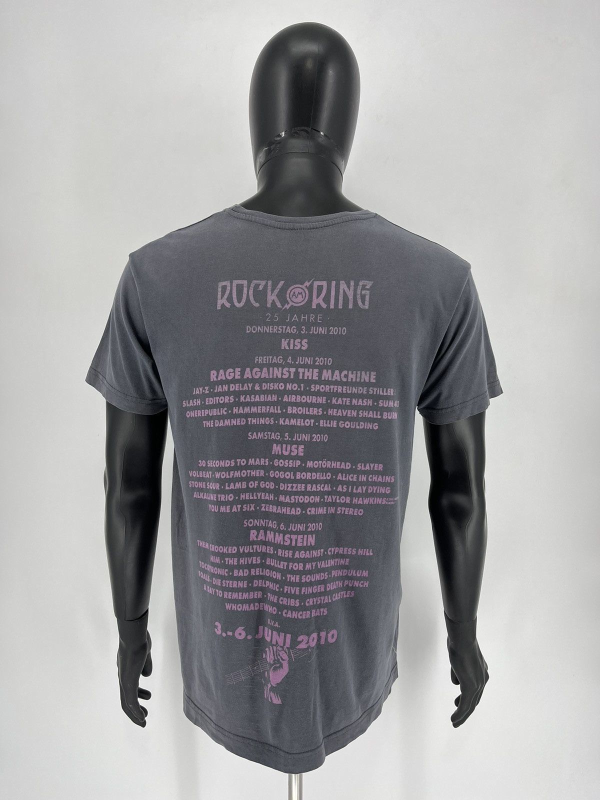 Band Tees Vintage Y2K rock ring festival kiss muse rammstein 2010 Size US S / EU 44-46 / 1 - 7 Thumbnail