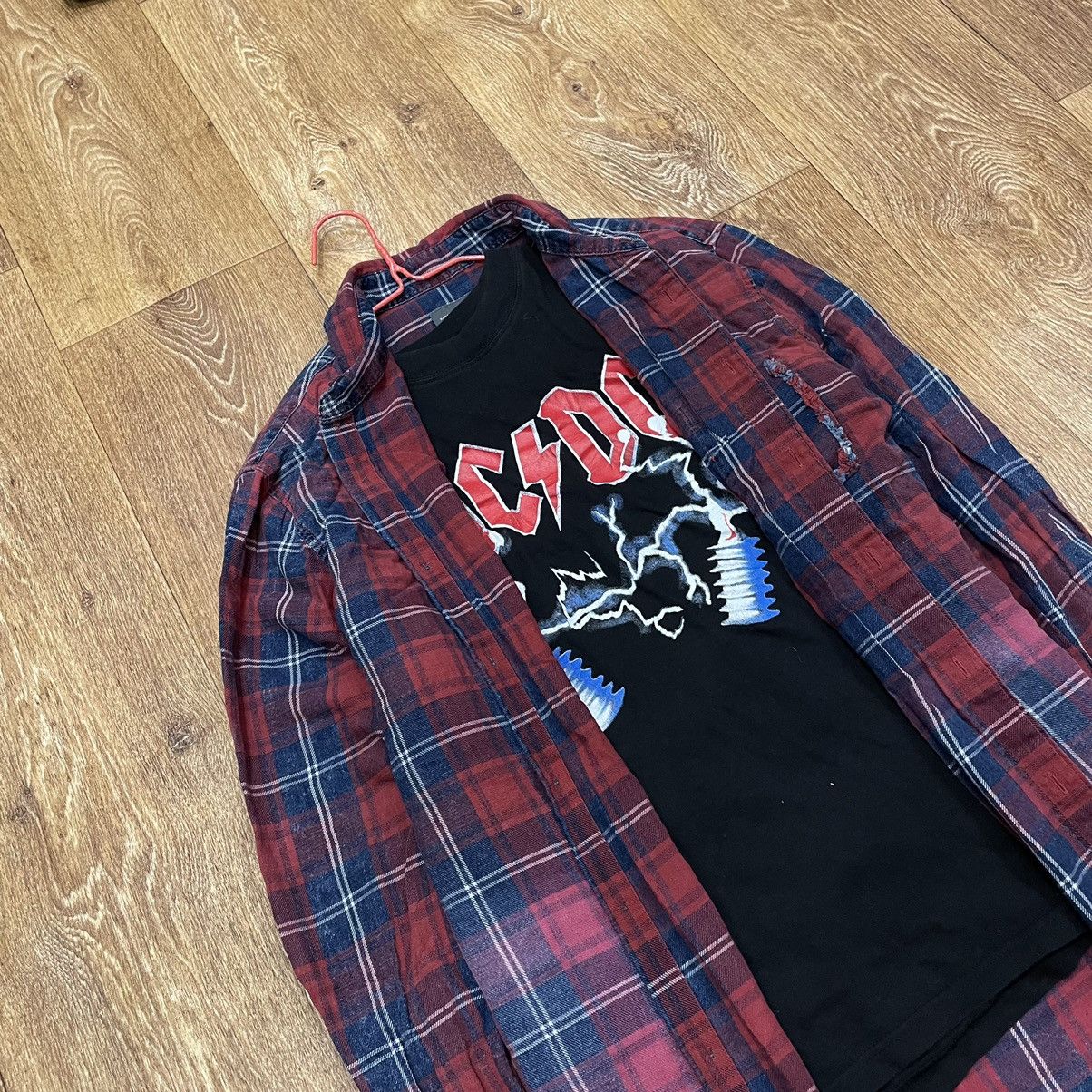 Vintage Vintage Y2K Plaid Shirt AC/DC Band Tee Grunge Streetwear M Size US M / EU 48-50 / 2 - 6 Thumbnail