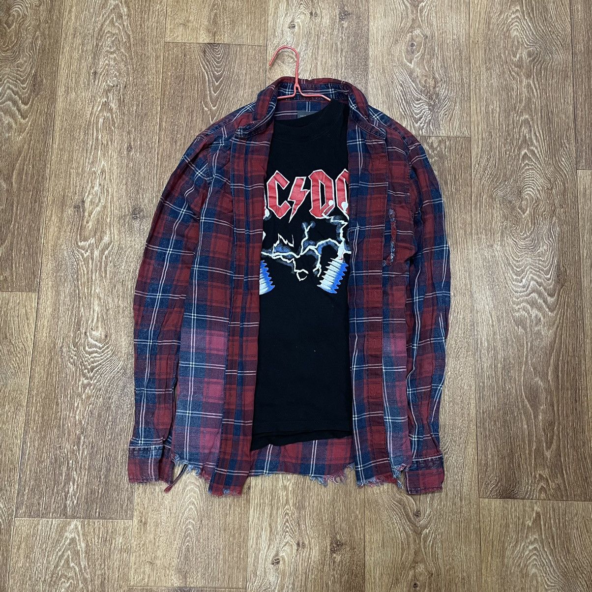 Vintage Vintage Y2K Plaid Shirt AC/DC Band Tee Grunge Streetwear M Size US M / EU 48-50 / 2 - 1 Thumbnail