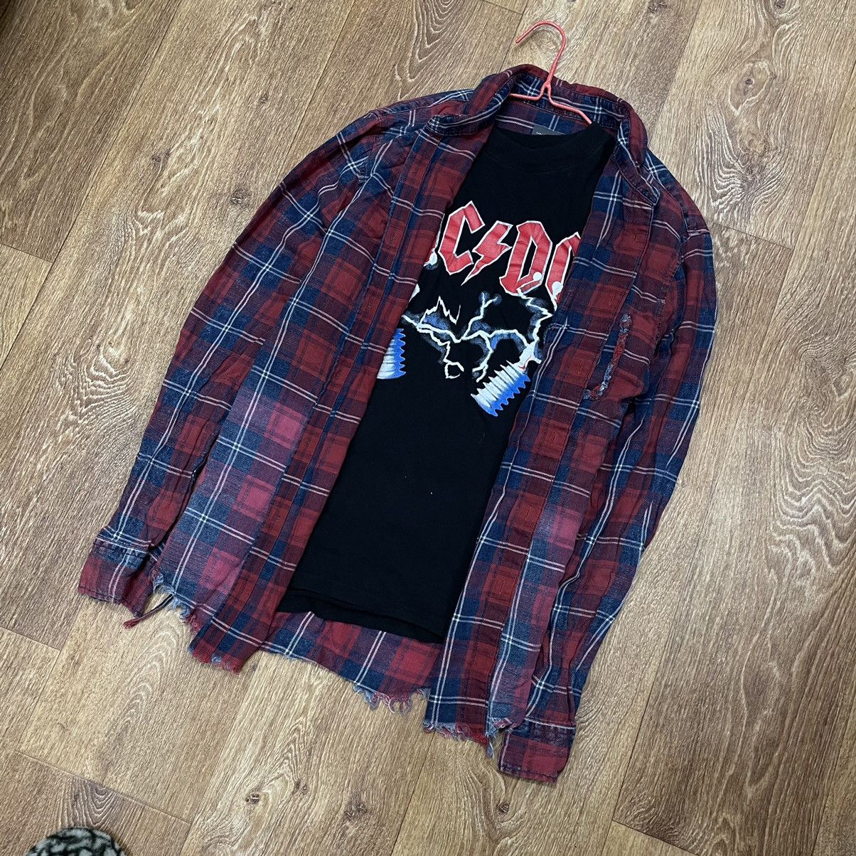 Vintage Vintage Y2K Plaid Shirt AC/DC Band Tee Grunge Streetwear M Size US M / EU 48-50 / 2 - 2 Thumbnail