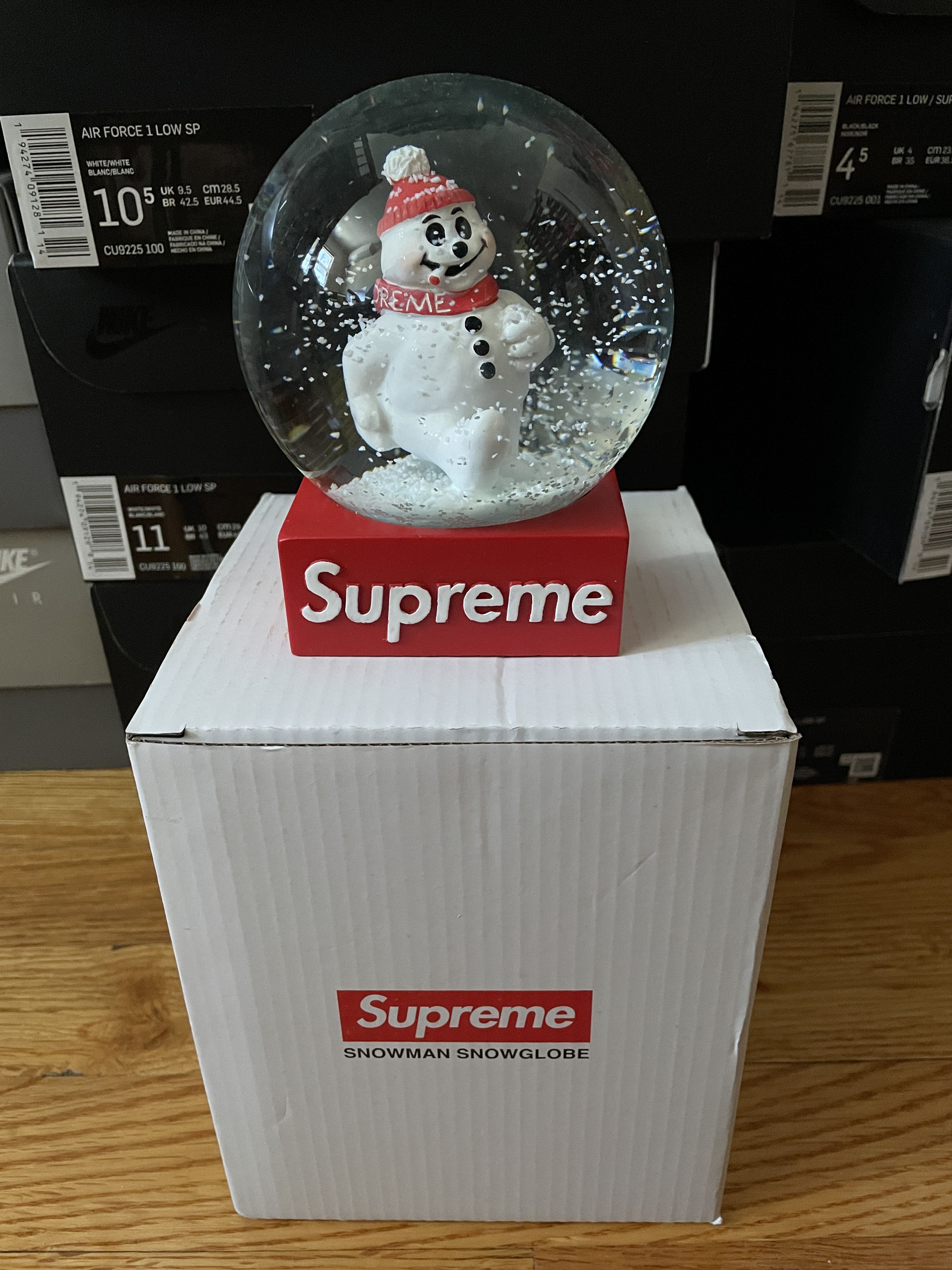 Supreme Supreme Snowman Snowglobe Cigarette NEW Red White FW21 Size ONE SIZE - 7 Thumbnail