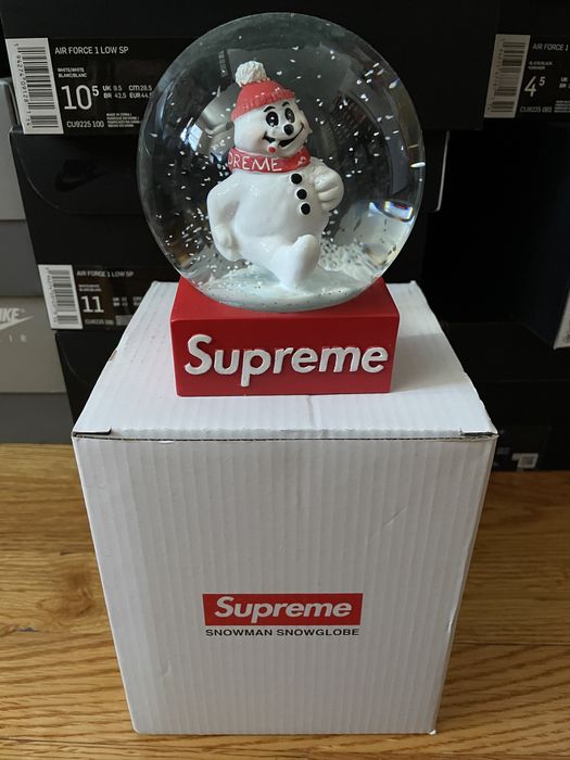 Supreme Supreme Snowman Snowglobe Cigarette NEW Red White FW21