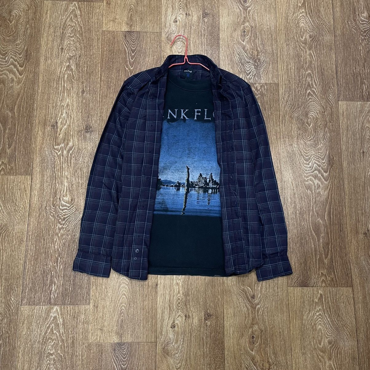 Vintage Vintage Y2K Navy Plaid Shirt Graphic Streetwear Indie Boxy S Size US S / EU 44-46 / 1 - 1 Thumbnail