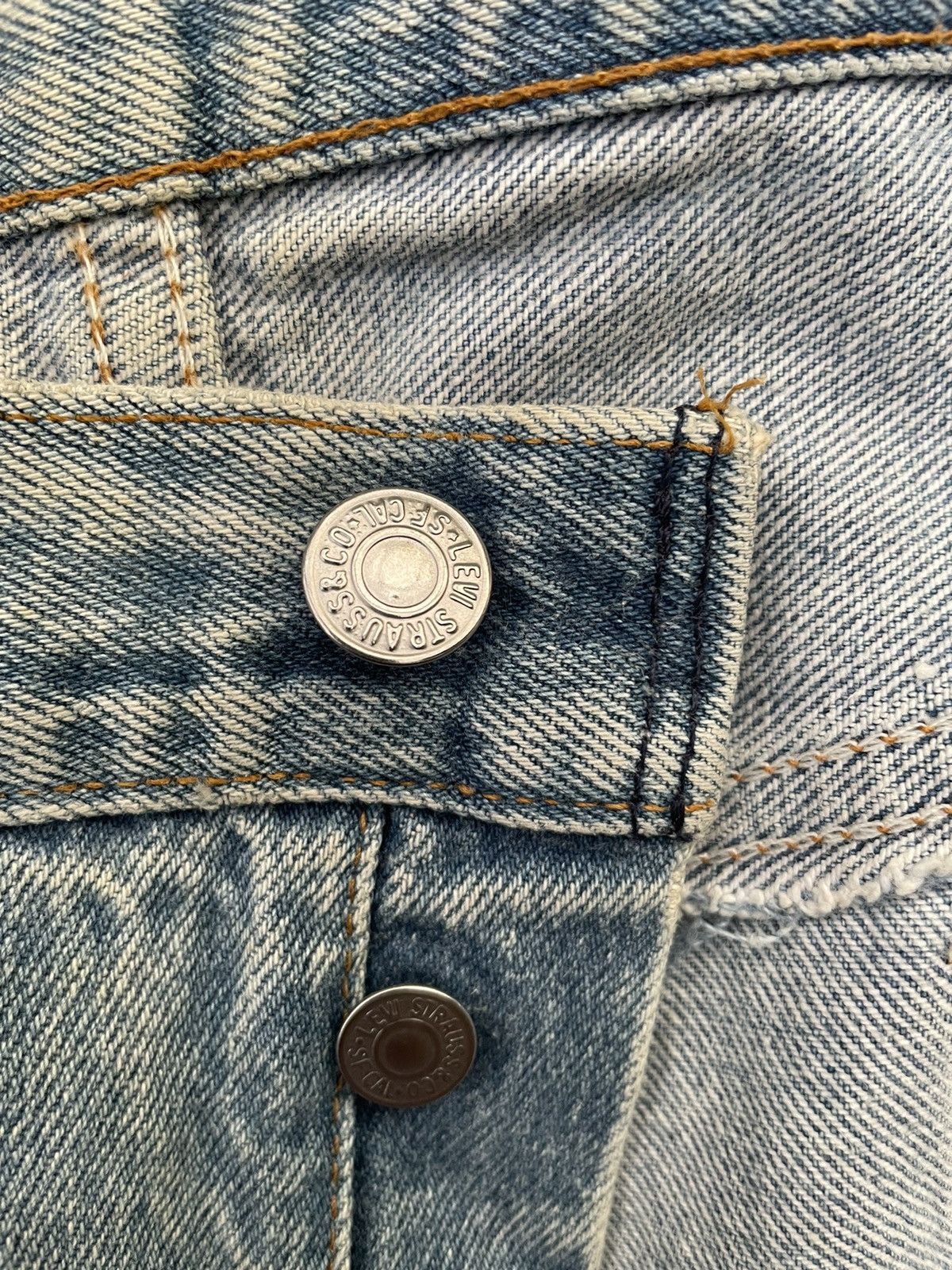 Levi's Vintage Levis 501XX Single R USA 1991 Aging Wash Denim Size US 43 - 15 Thumbnail