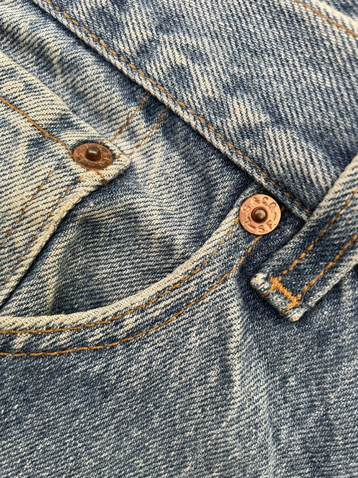 Levi's Vintage Levis 501XX Single R USA 1991 Aging Wash Denim Size US 43 - 14 Thumbnail