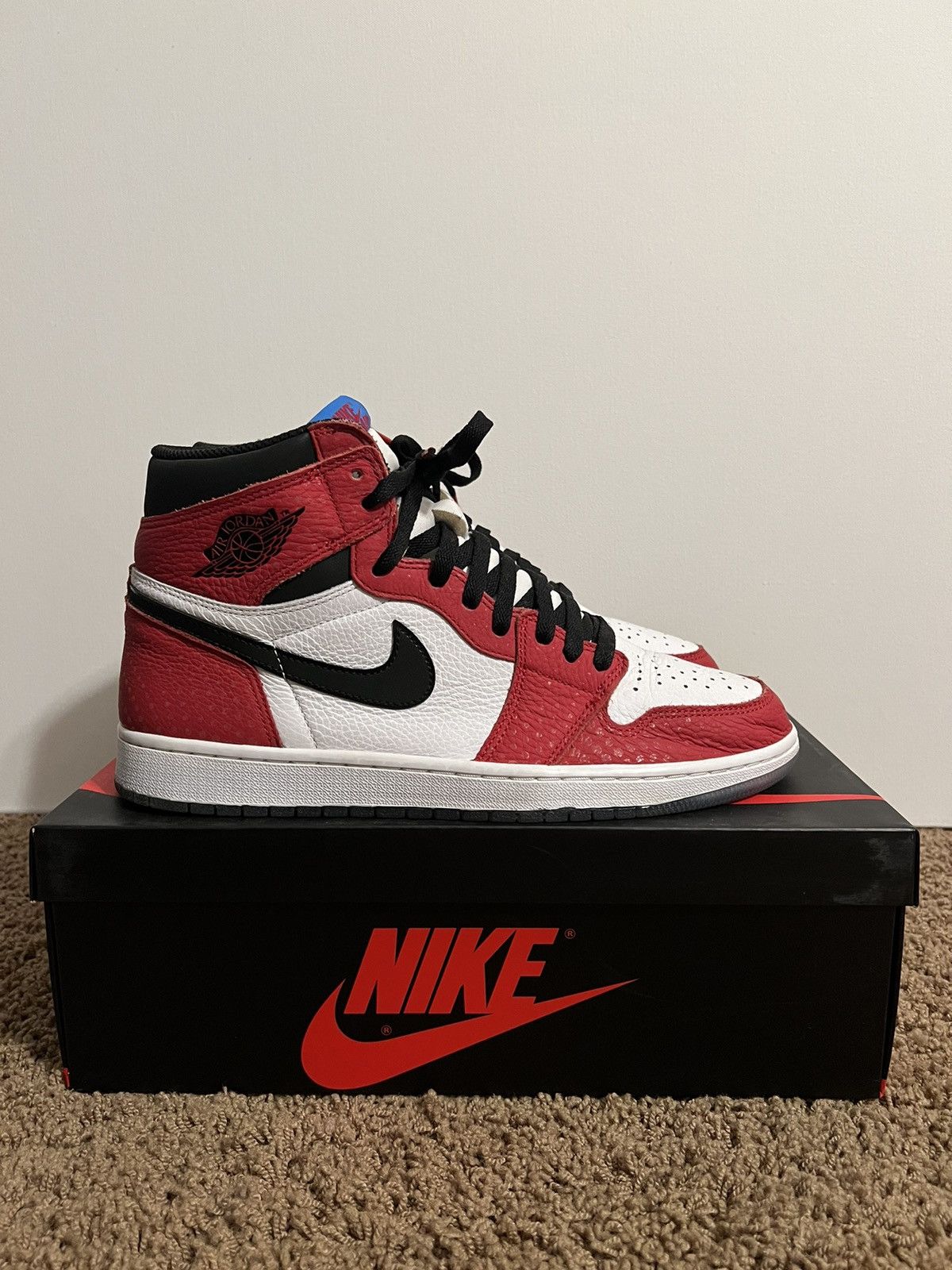 Jordan Brand Jordan 1 Retro High Spider-Man Origin Story Size 11 Size US 11 / EU 44 - 3 Thumbnail