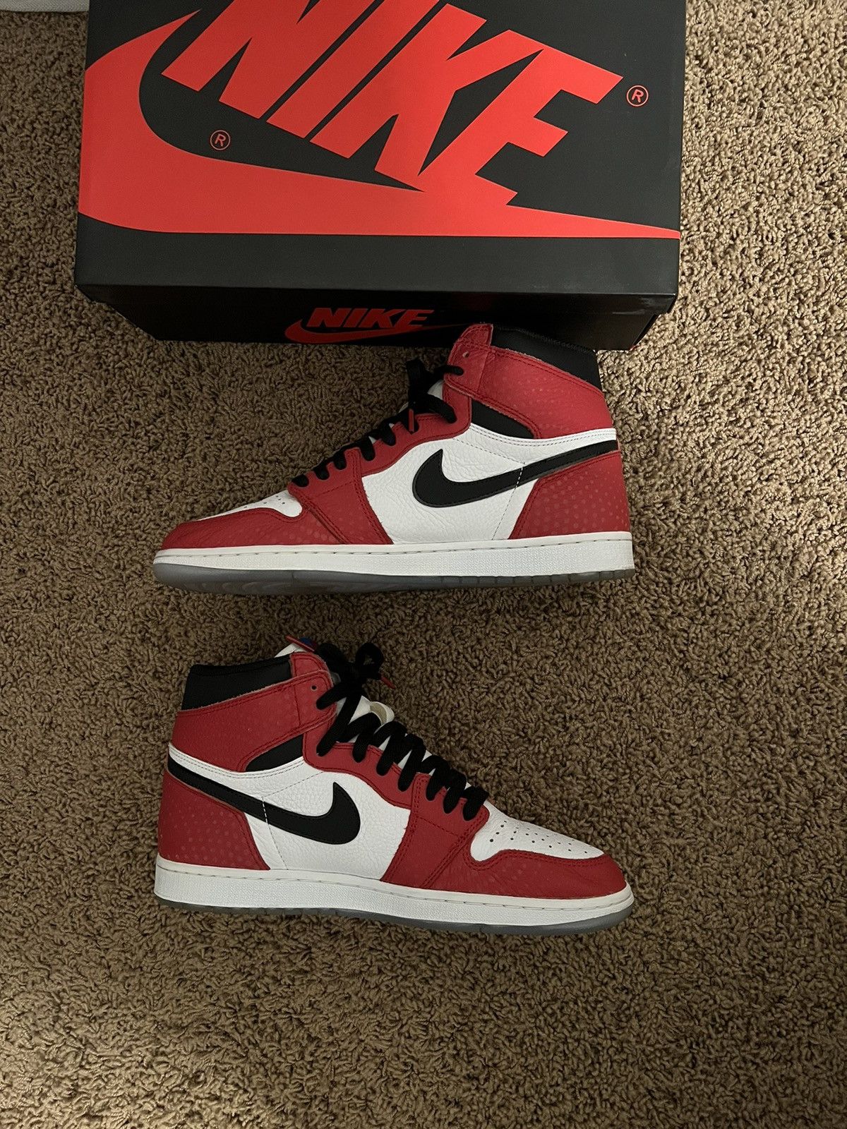 Jordan Brand Jordan 1 Retro High Spider-Man Origin Story Size 11 Size US 11 / EU 44 - 2 Thumbnail