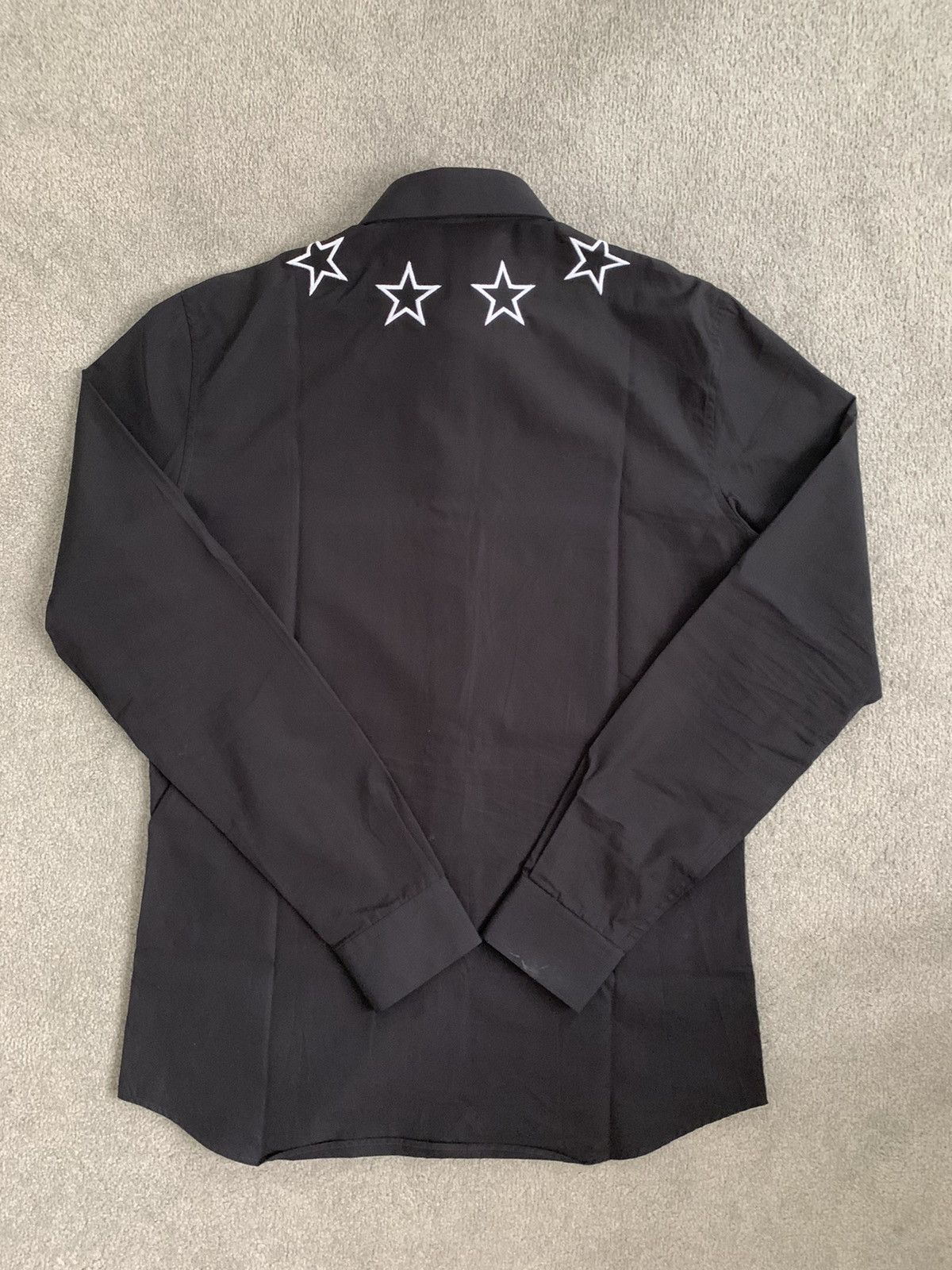 Givenchy Riccardo Tisci’s Iconic Black Stars Cuban Shirt Size US S / EU 44-46 / 1 - 2 Thumbnail