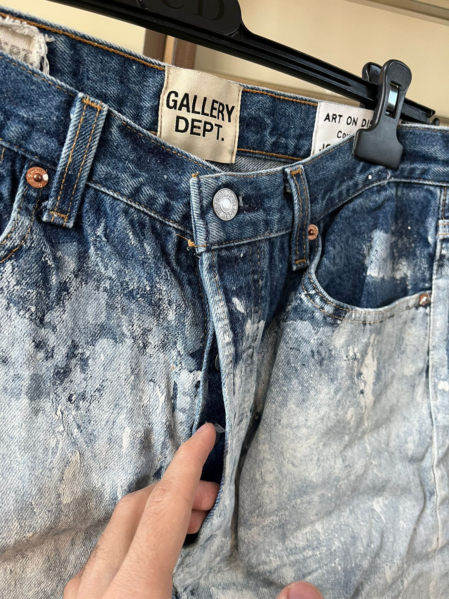 Gallery Dept. Artifact Fit Jeans in Paint Size US 31 - 8 Thumbnail