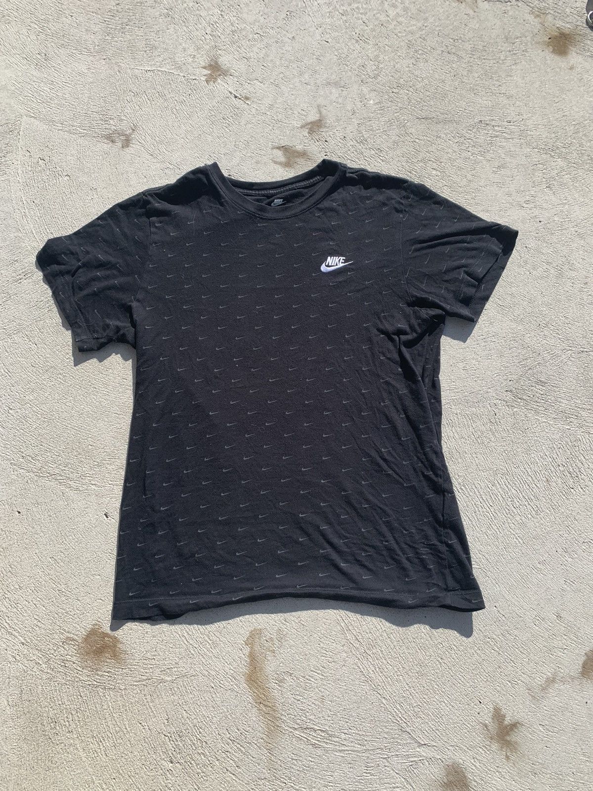 Nike Nike Swoosh Monogram Tee (S) Size US S / EU 44-46 / 1 - 3 Thumbnail