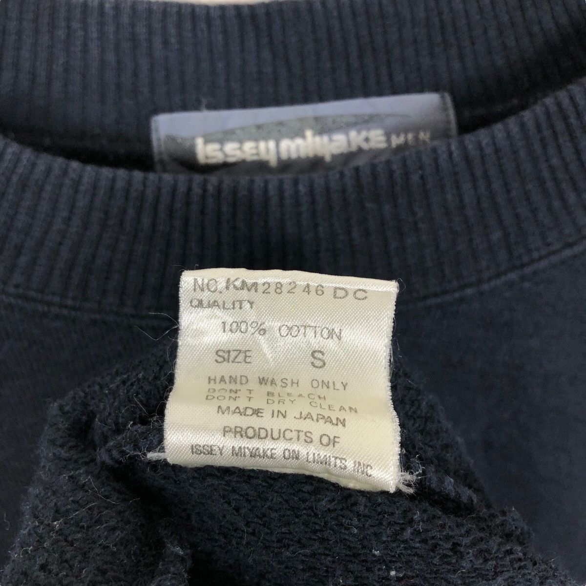 Issey Miyake Vintage 90s Issey Miyake Men 1992 S/S Crewneck Sweatshirt Size US L / EU 52-54 / 3 - 9 Thumbnail