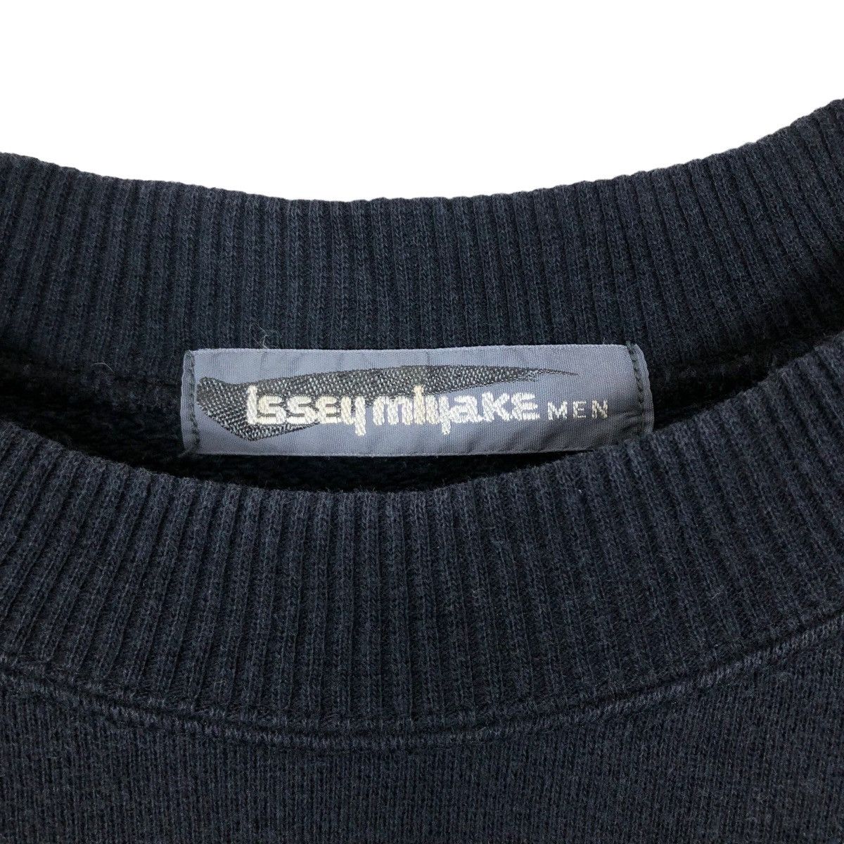 Issey Miyake Vintage 90s Issey Miyake Men 1992 S/S Crewneck Sweatshirt Size US L / EU 52-54 / 3 - 8 Thumbnail