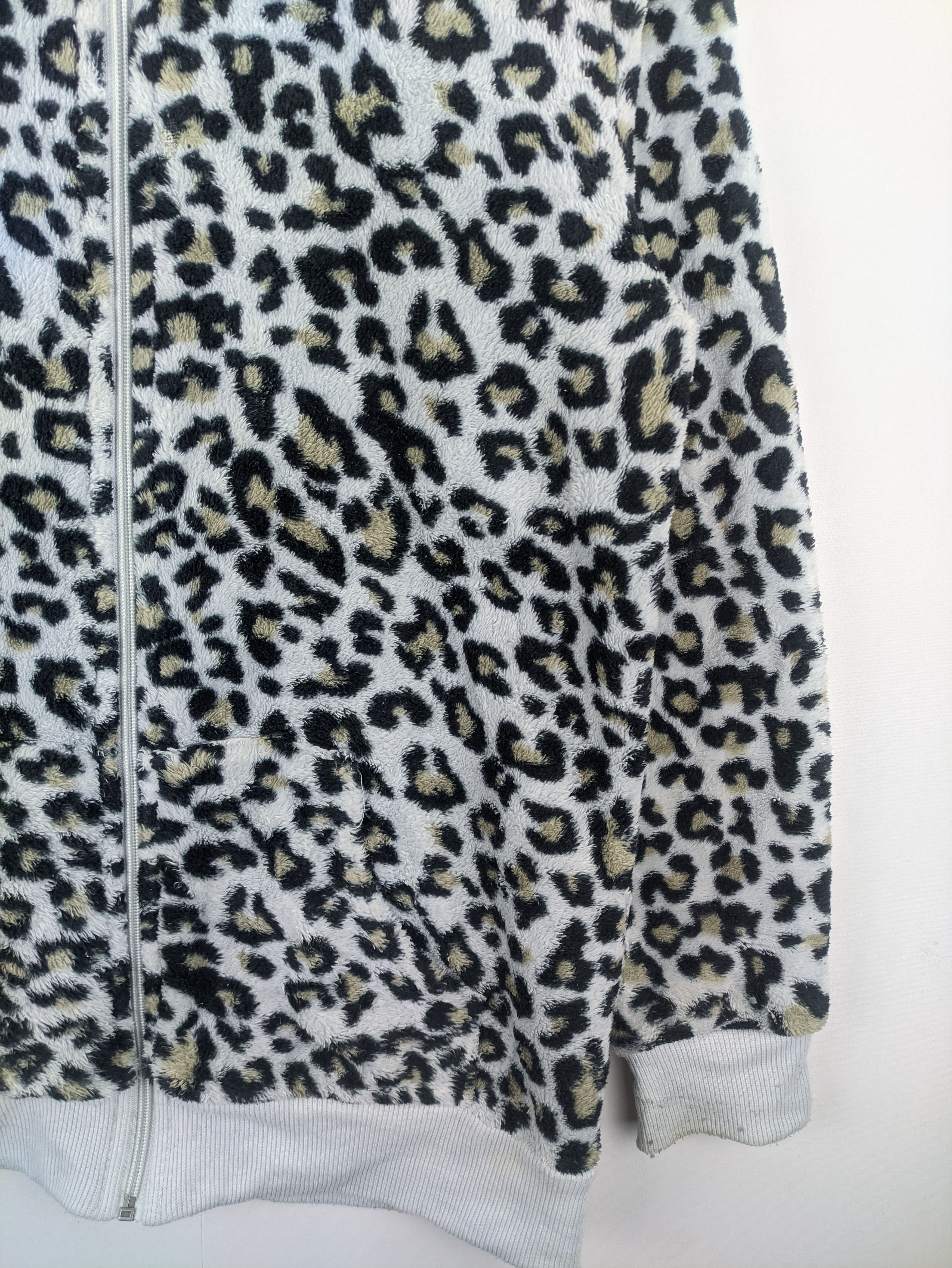 Japanese Brand Steals🔥Leopard Fleece Jacket Hooded by Jane Eyre Size M / US 6-8 / IT 42-44 - 5 Thumbnail