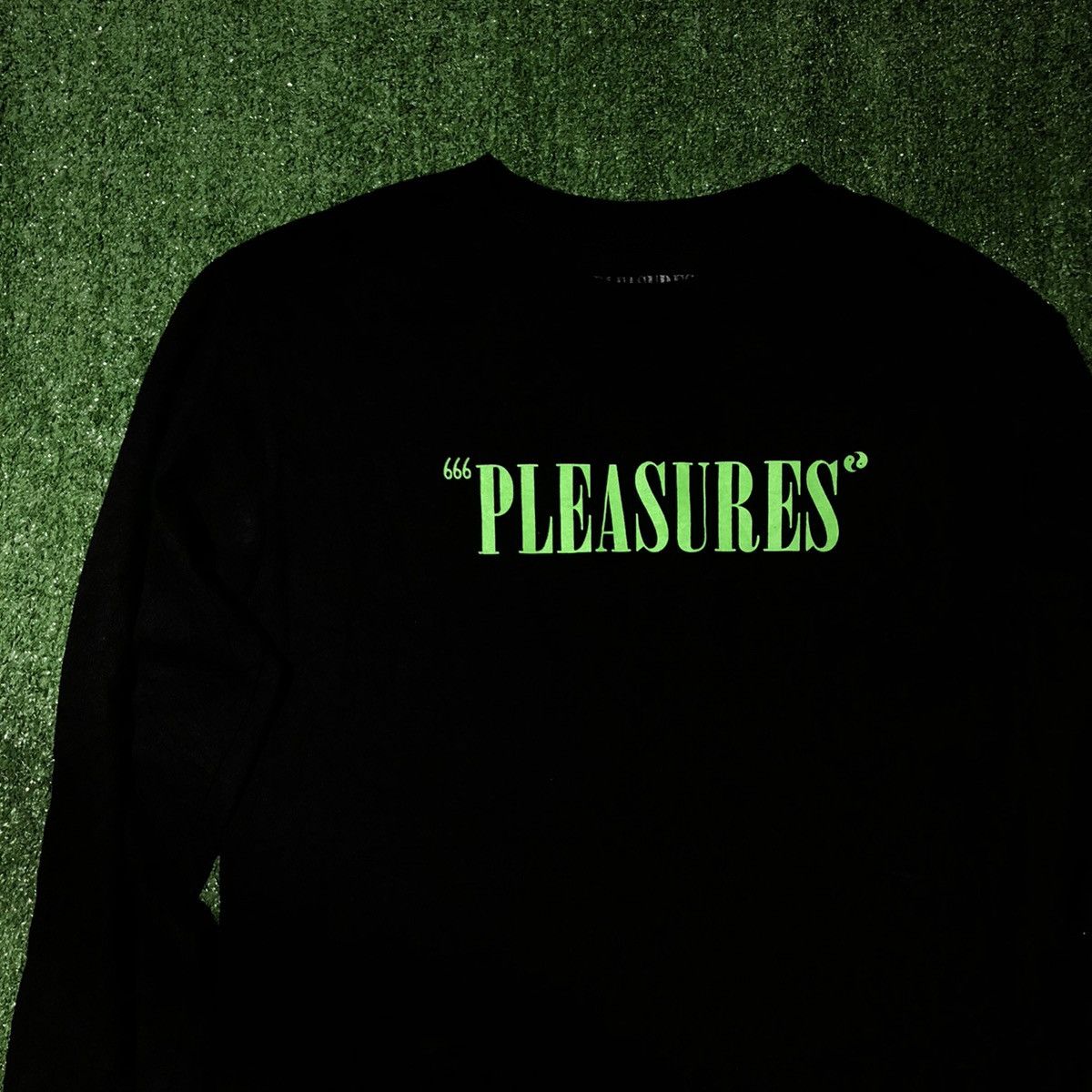 Pleasures PLEASURES 666 LONG SLEEVE TEE Size US S / EU 44-46 / 1 - 1 Thumbnail