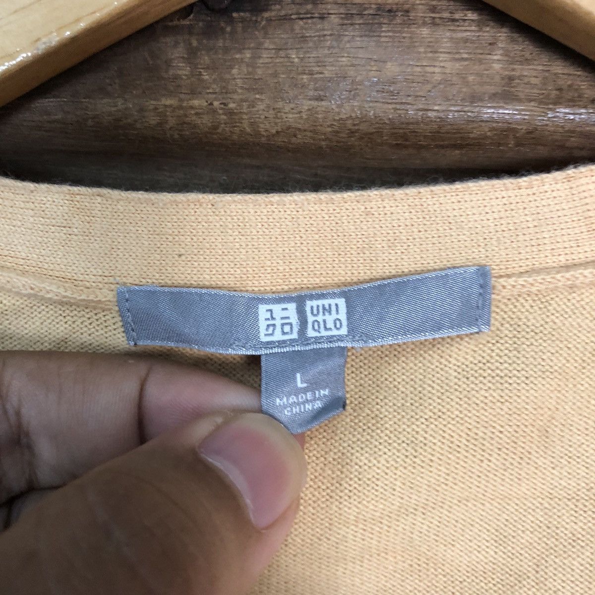 Homespun Knitwear Uniqlo Orange Cardigan knitwear thin japan vintage #7252 Size L / US 10 / IT 46 - 8 Thumbnail