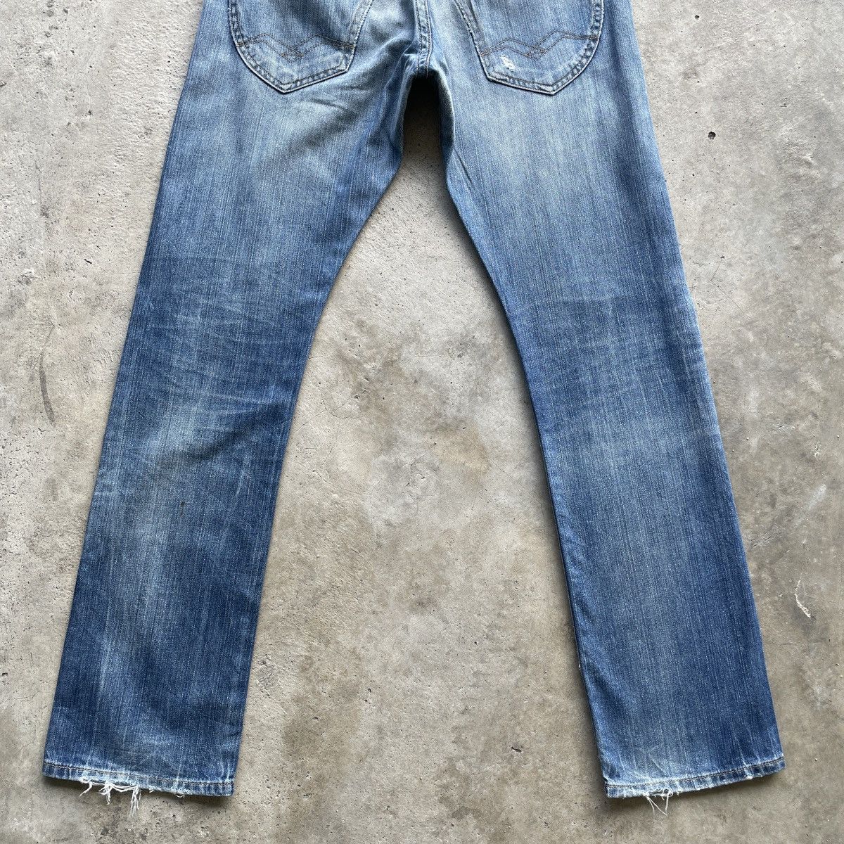 Jean × Replay × Vintage Vintage Replay Fly Button Distressed Denim Jeans Pants Faded Size US 33 - 15 Thumbnail