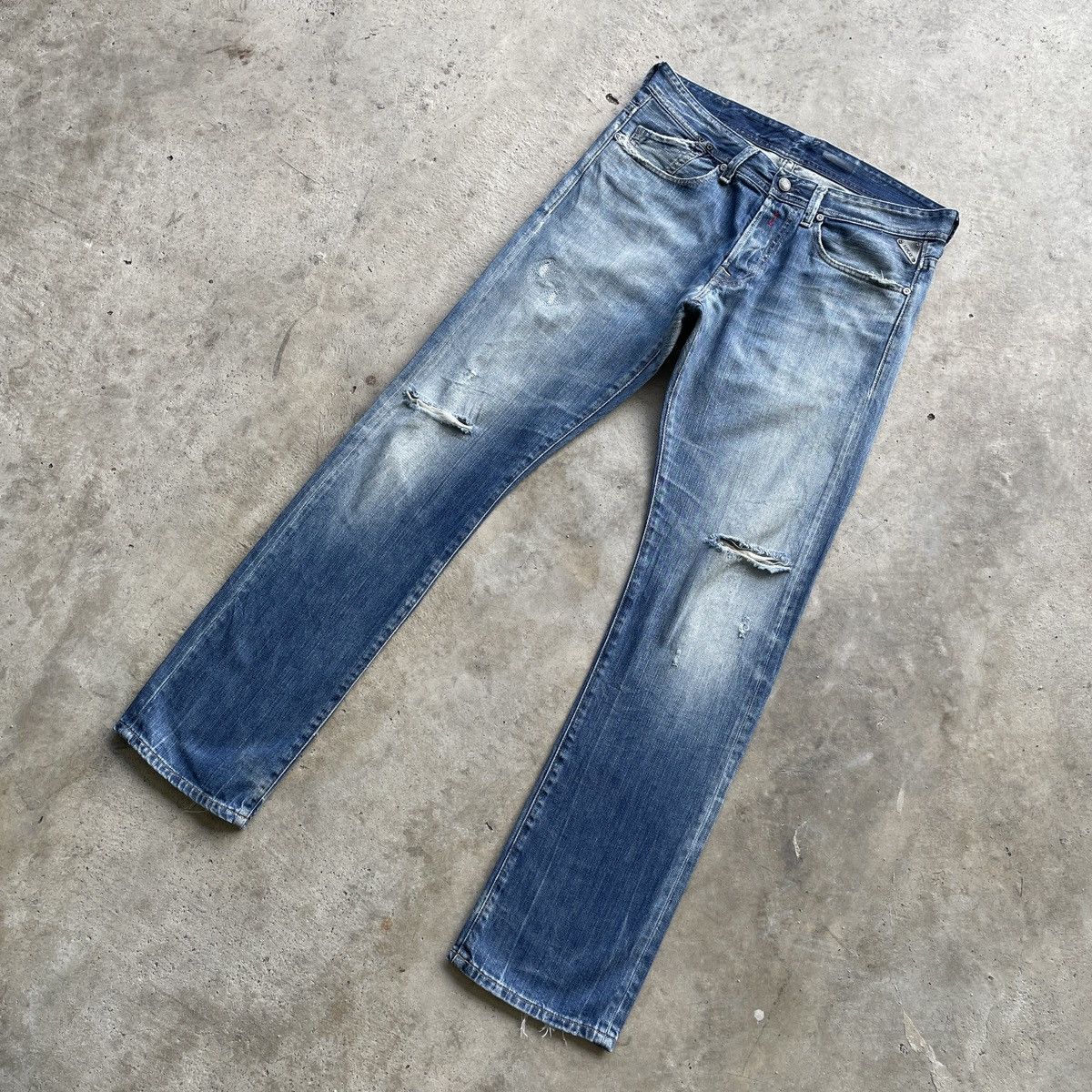Jean × Replay × Vintage Vintage Replay Fly Button Distressed Denim Jeans Pants Faded Size US 33 - 2 Thumbnail