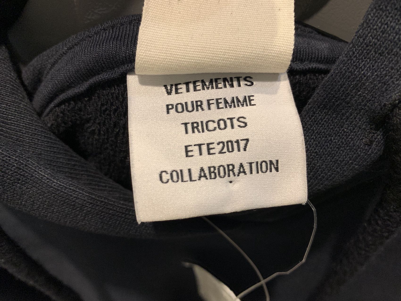 Champion × Vetements SS'17 Hoodie Logo Printed Size S / US 4 / IT 40 - 6 Thumbnail