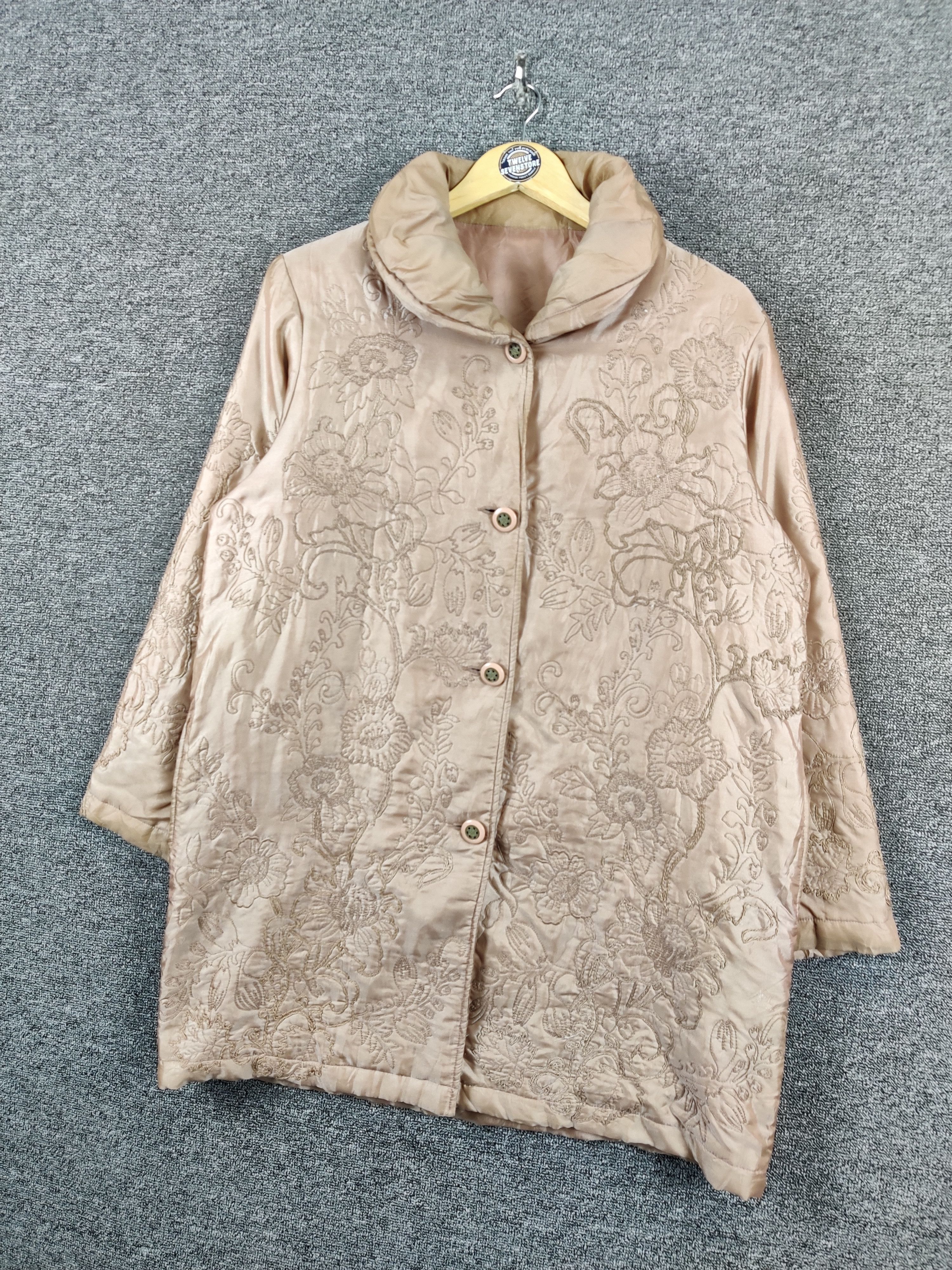The Unbranded Brand Vintage Unbranded Floral Buttons Up Jacket Size US M / EU 48-50 / 2 - 2 Thumbnail