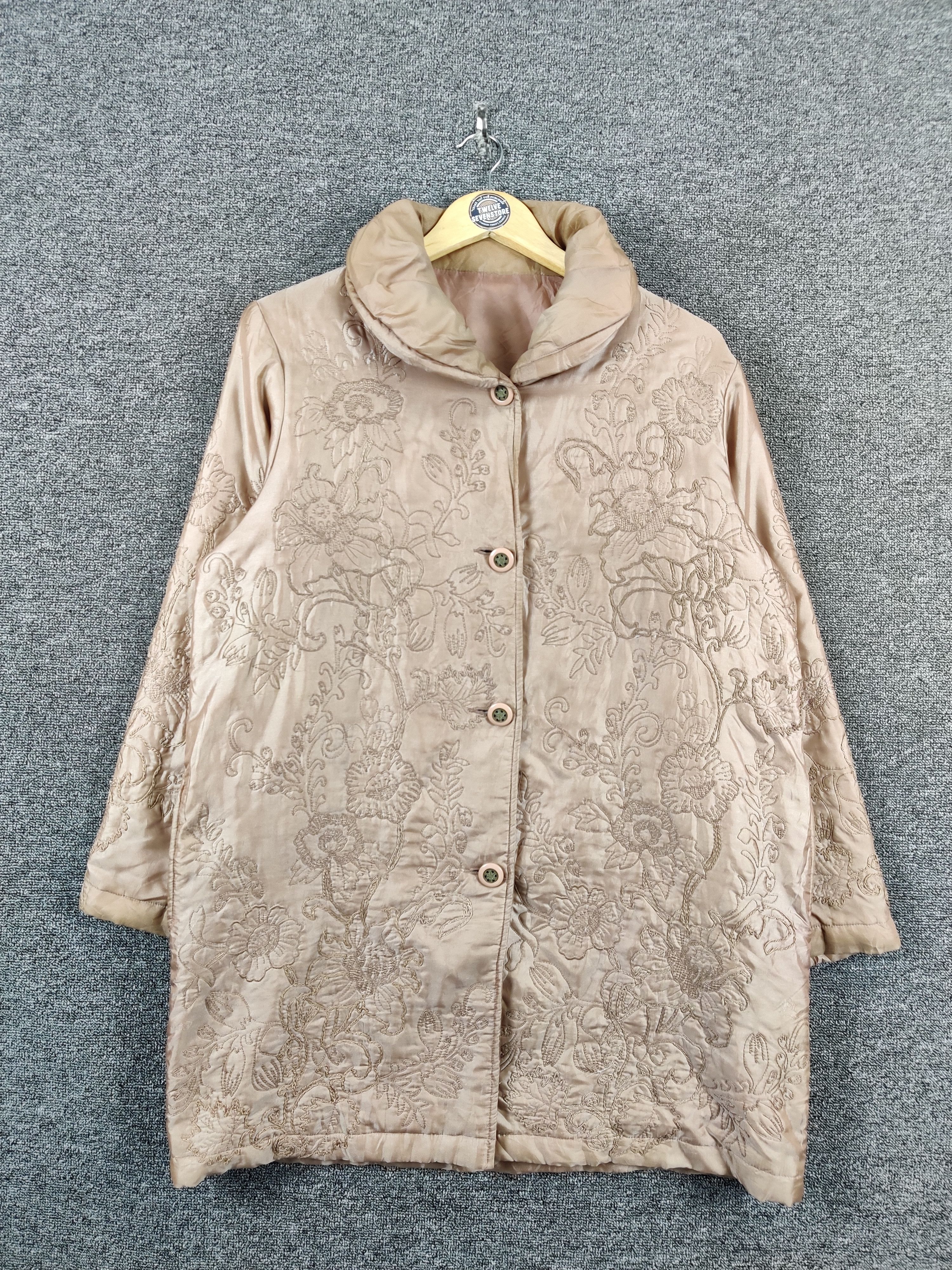 The Unbranded Brand Vintage Unbranded Floral Buttons Up Jacket Size US M / EU 48-50 / 2 - 1 Thumbnail