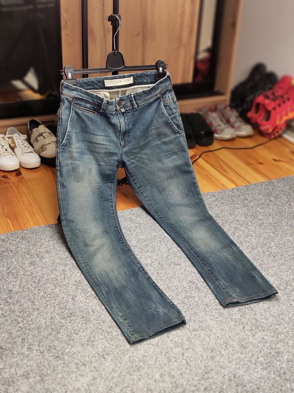 Siviglia Siviglia Premium Designer Fabric Faded Denim Jeans Size US 30 / EU 46 - 22 Thumbnail