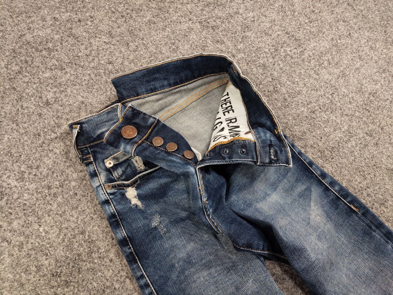 True Religion Vintage True Religion Rocco Relaxed Skinny Faded Denim Jeans Size US 28 / EU 44 - 12 Thumbnail