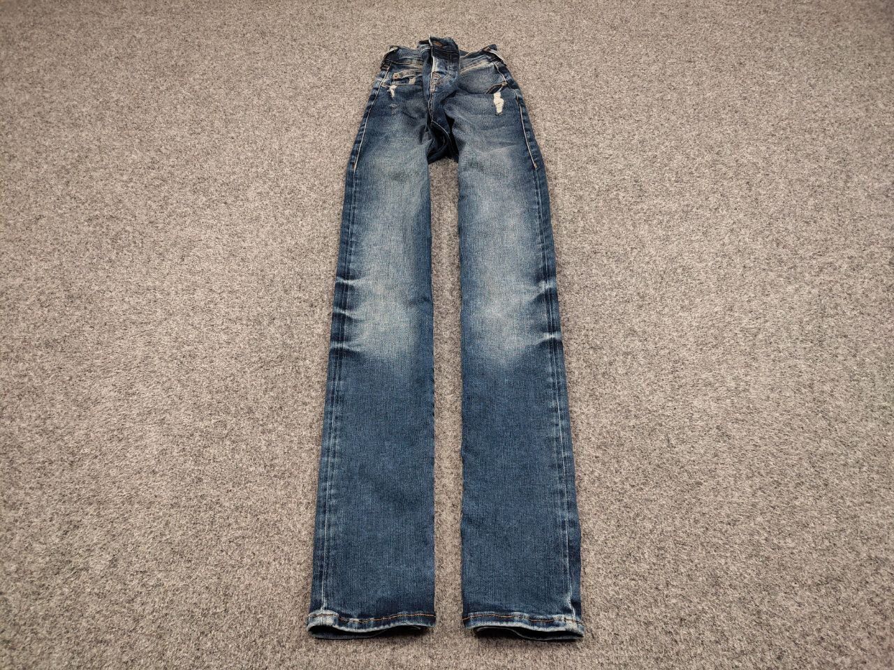 True Religion Vintage True Religion Rocco Relaxed Skinny Faded Denim Jeans Size US 28 / EU 44 - 2 Thumbnail