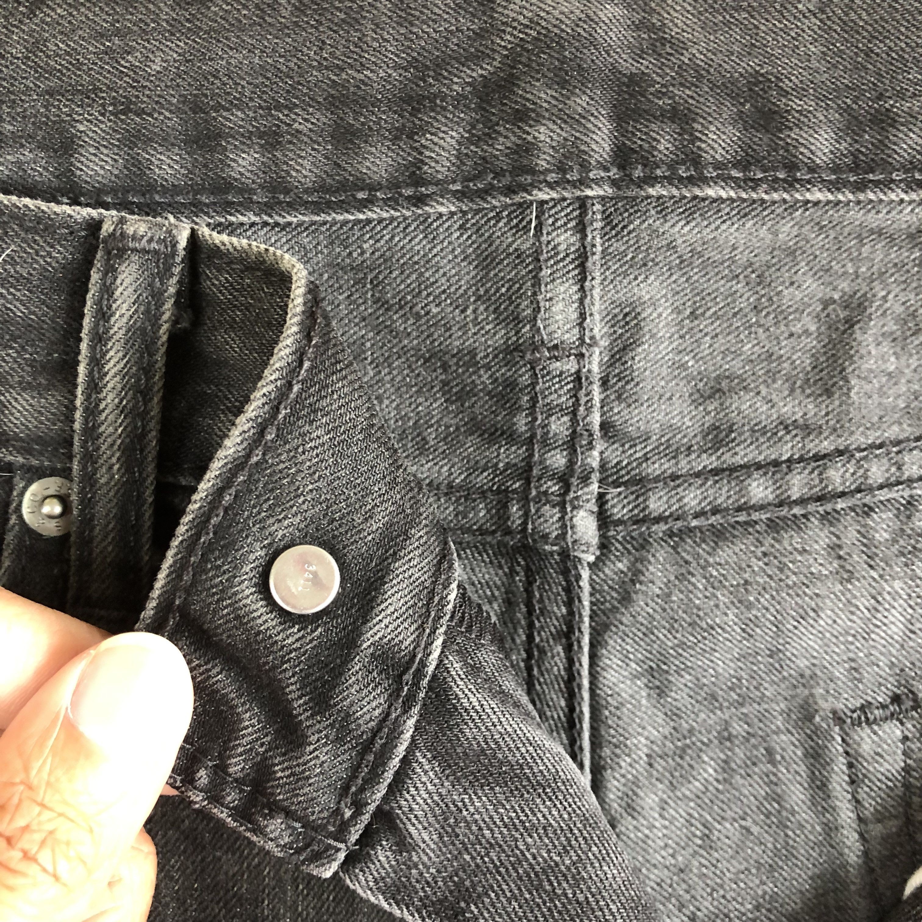 Levi's × Vintage Vintage Levis Skinny Tapered Slim Jeans Levi's Black Denim Size US 34 / EU 50 - 7 Thumbnail