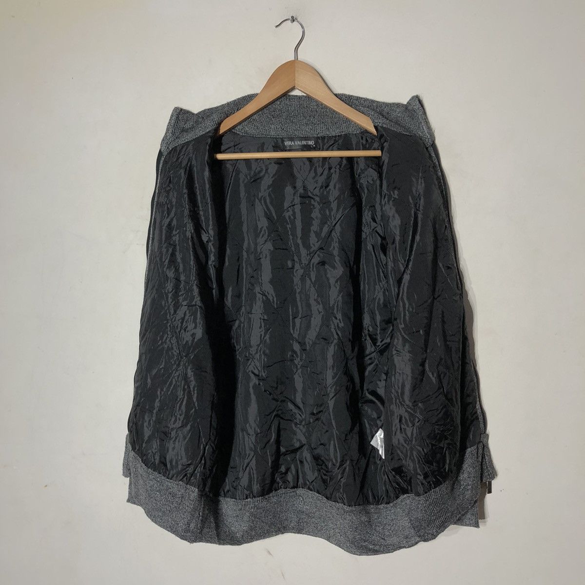 Vintage VINTAGE VERA VALENTINO LIGHT CARDIGAN NICE DESIGN Size US L / EU 52-54 / 3 - 8 Thumbnail